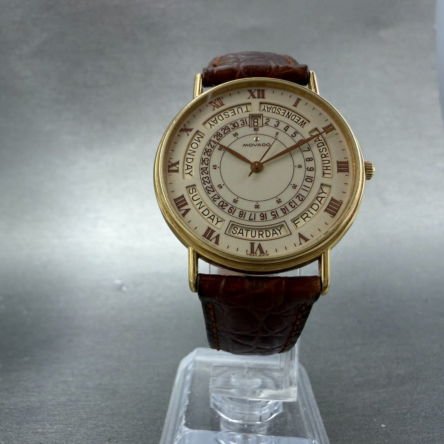 Movado Watch Men 33mm Cream Dial Gold Tone Daydate Round 87-56-885 New Battery5
