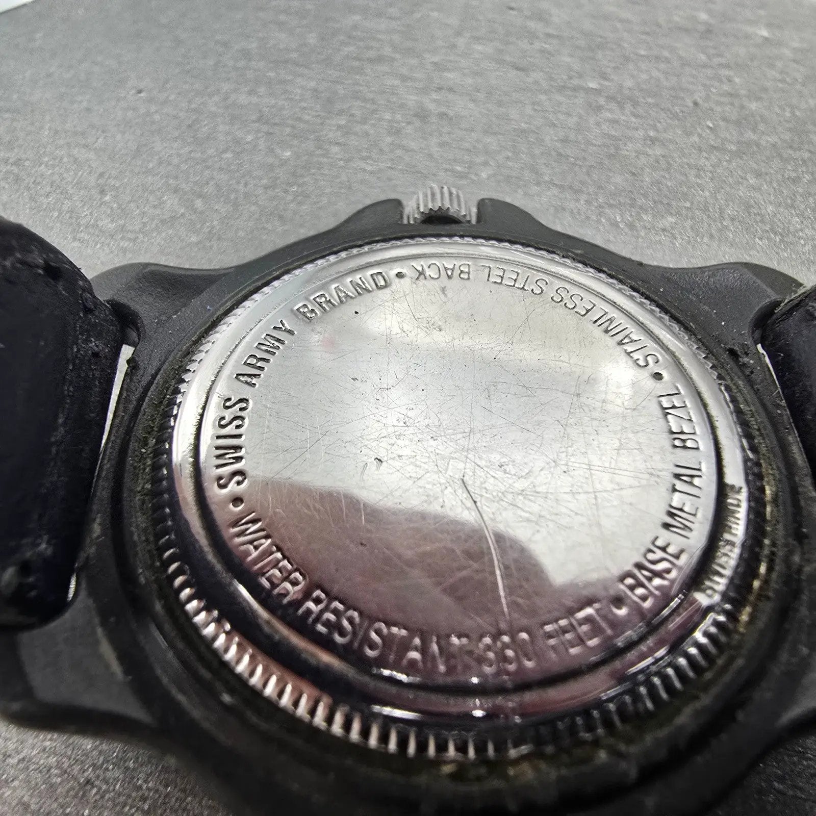 Victorinox Swiss Army Watch Men 38mm White Dial Black Tone Date Round PARTS VTG12