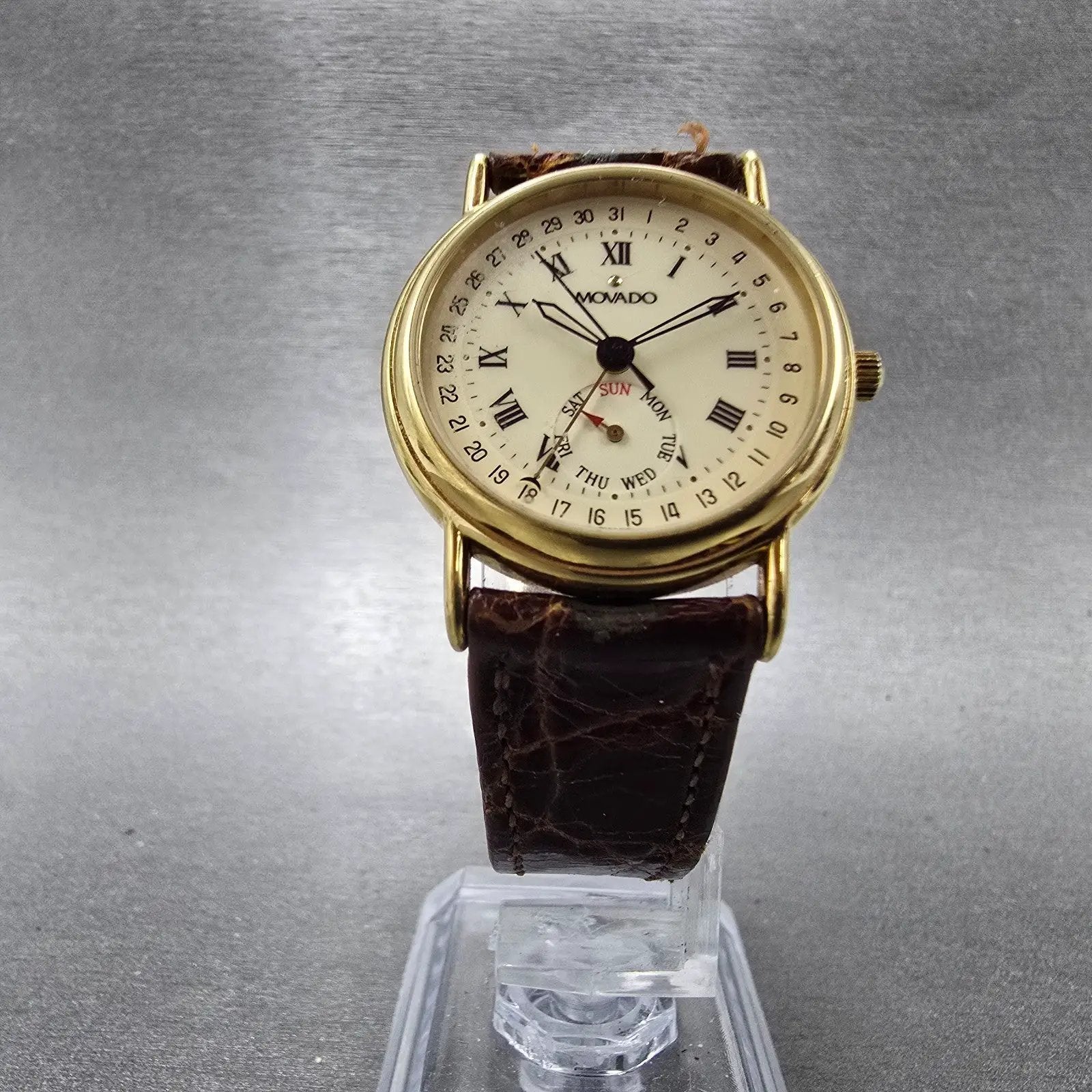 Movado Watch Women 28mm Cream Dial Gold Tone Daydate 87-06-825 New Battery5