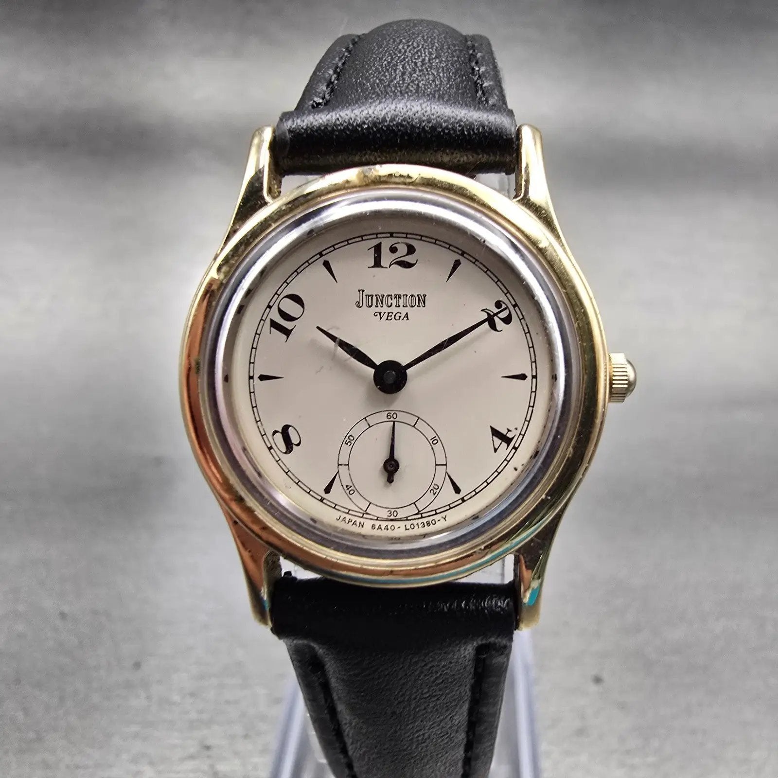 Vega Junction Watch Women 25mm White Dial Gold Tone Round 8A40-408829 New Batt0