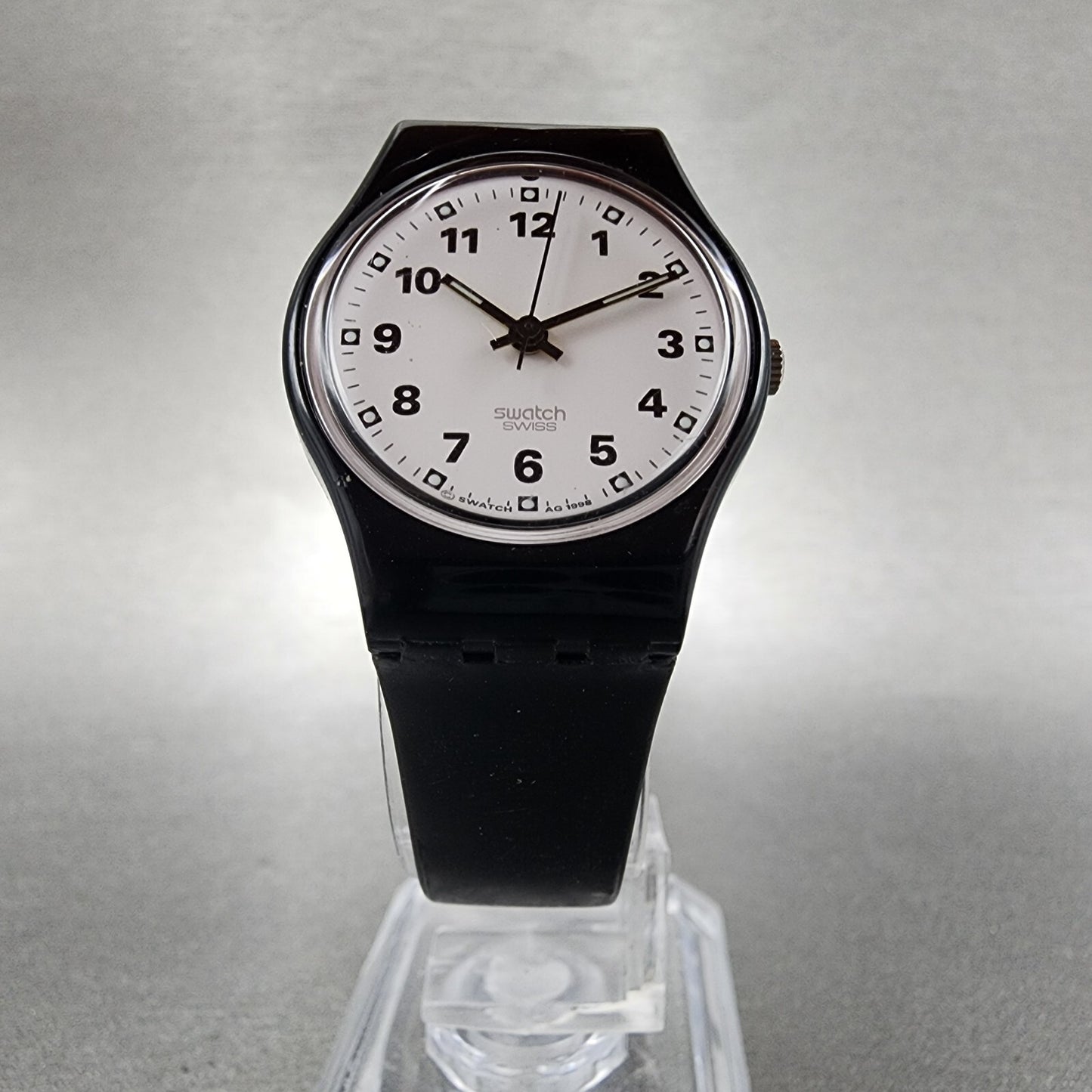 Swatch Sopran Watch Women 25mm White Dial Black Tone Round LB153 New Battery7
