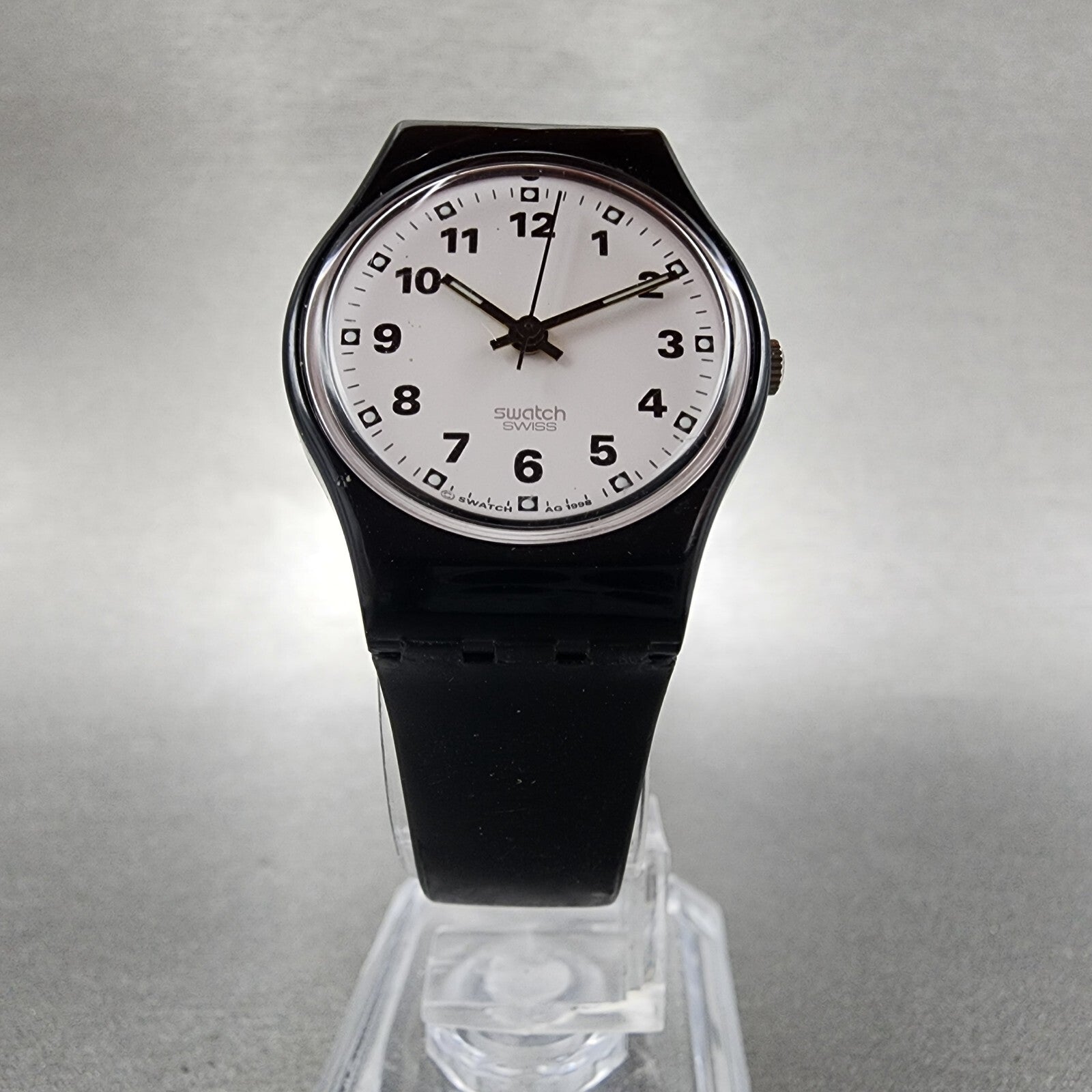 Swatch Sopran Watch Women 25mm White Dial Black Tone Round LB153 New Battery7