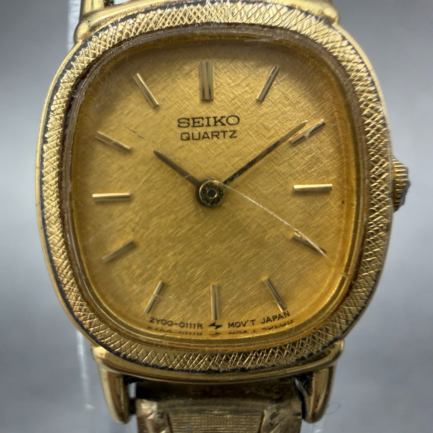 Seiko Watch Women 17mm Champagne Dial Gold Tone Rectangle 2Y00-5028 New Battery1