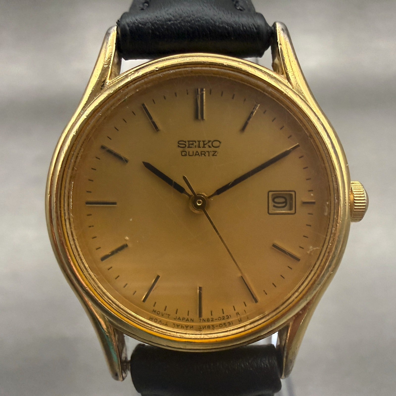 Seiko Watch Women 25mm Gold Dial Gold Tone Date Round 7N82-0101 New Battery1