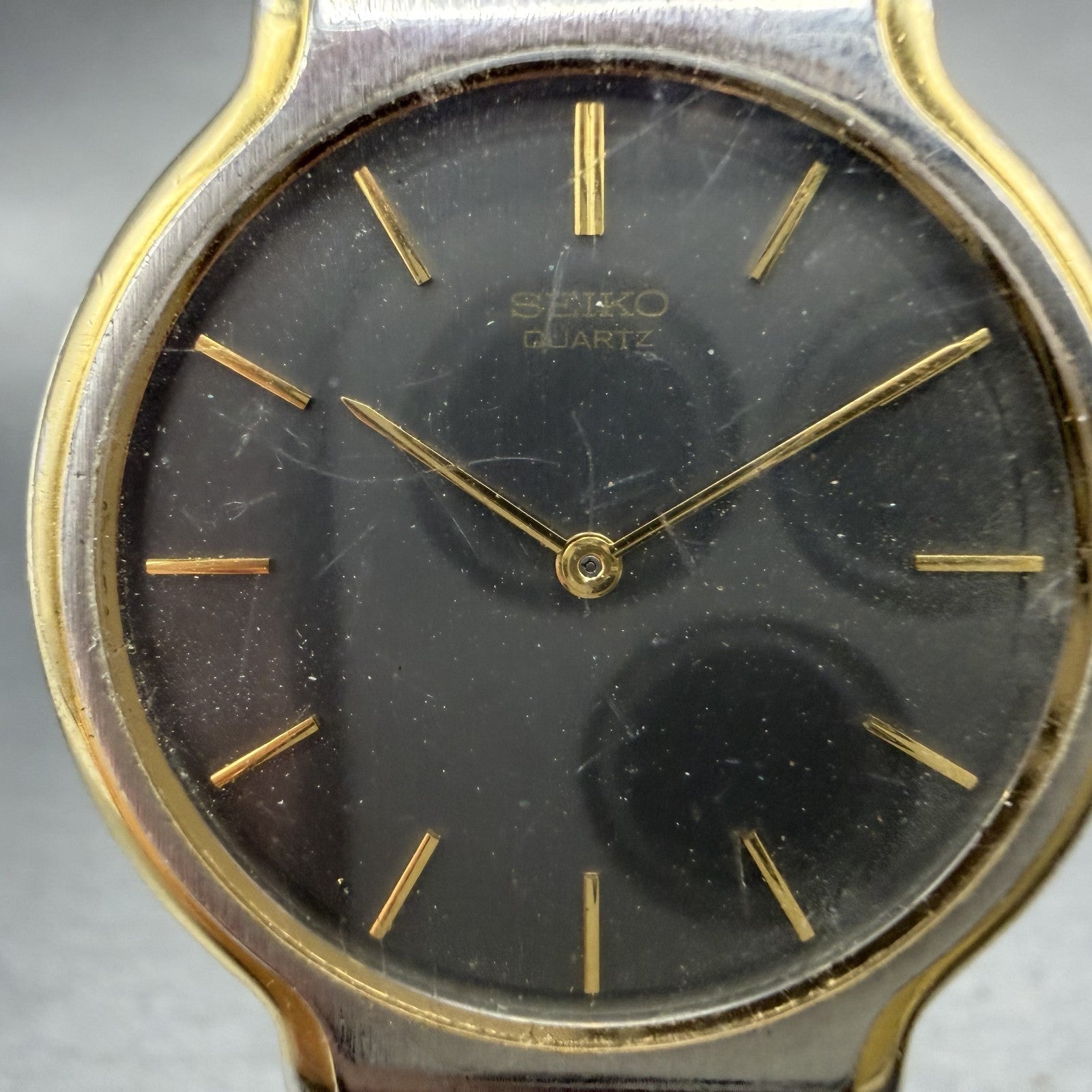 Seiko Watch Men 33mm Gray Dial Two Tone Round Vintage 5Y30-7019 New Battery1