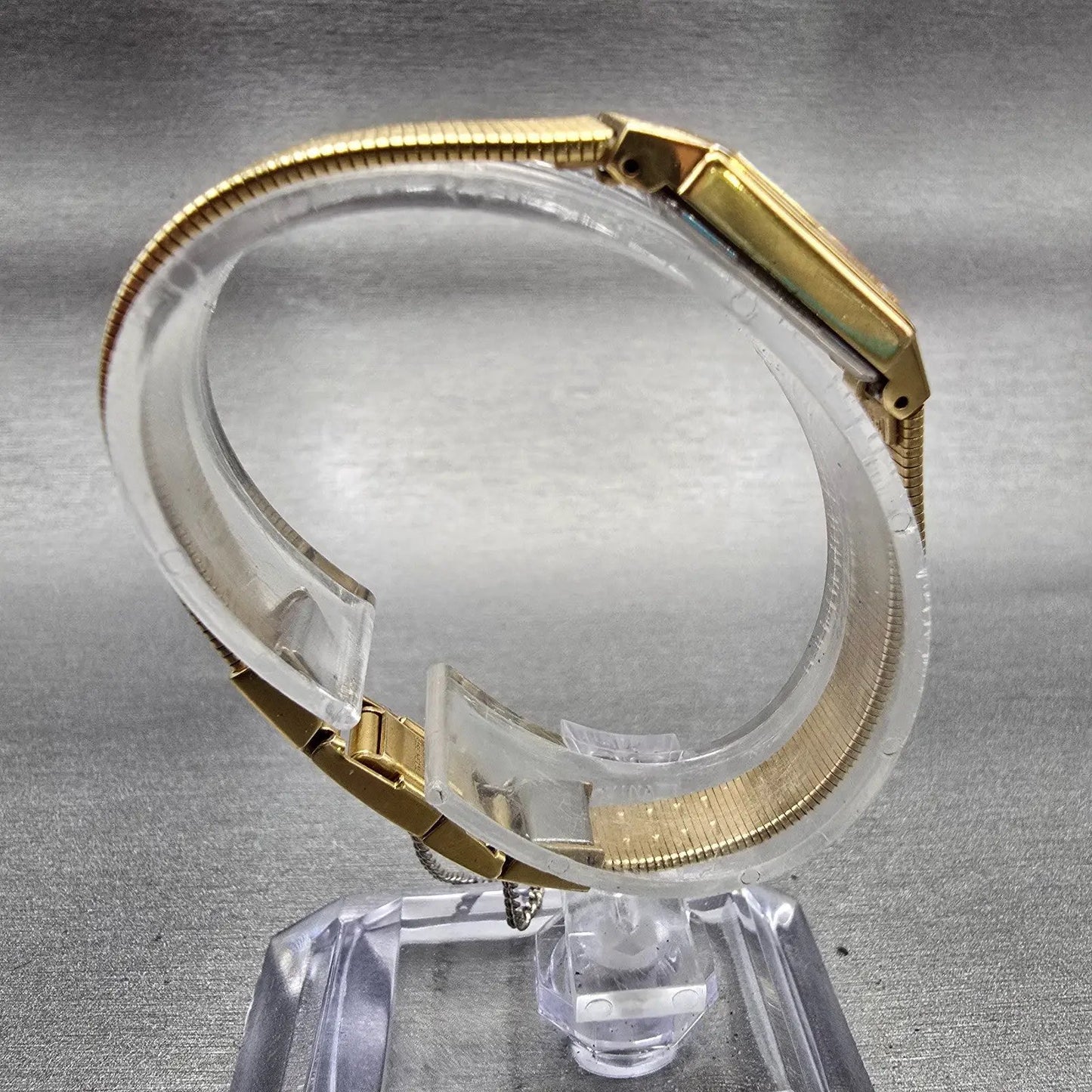 Seiko Watch Women 12mm Black Dial Gold Tone Rectangle 2E20-5490 New Battery VTG8