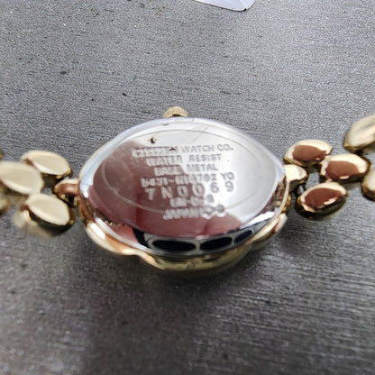 Citizen Watch Women 18mm Red Dial Gold Tone Oval 5431H14762 New Battery9
