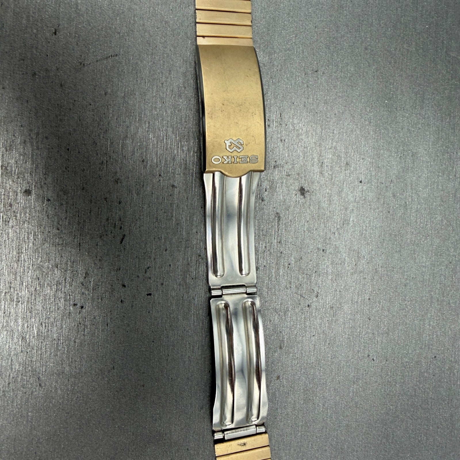 Seiko SQ Bracelet 18mm Stainless Steel Gold Tone Tri Folding Clasp Vintage Japan14
