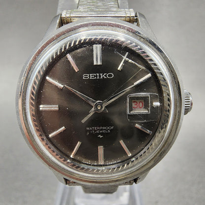 Seiko Watch Women 27mm Black dial Silver Tone Date Manual 21180340 Runs READ!!!1