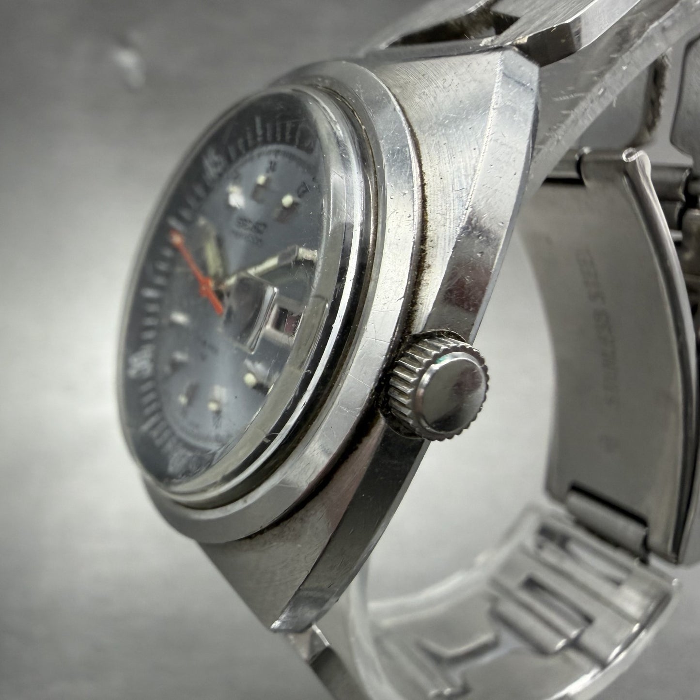 Seiko Matic Lady Watch Women 30mm Silver Dial Silver Tone Date Vinatge  PARTS3