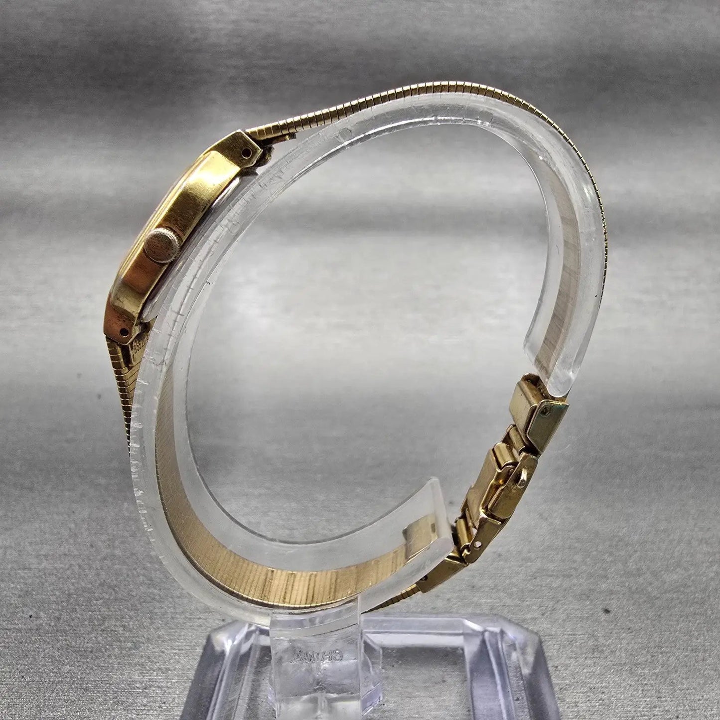 Seiko Watch Women 16mm White Dial Gold Tone Oval 2Y00-5439 New Battery Vintage6