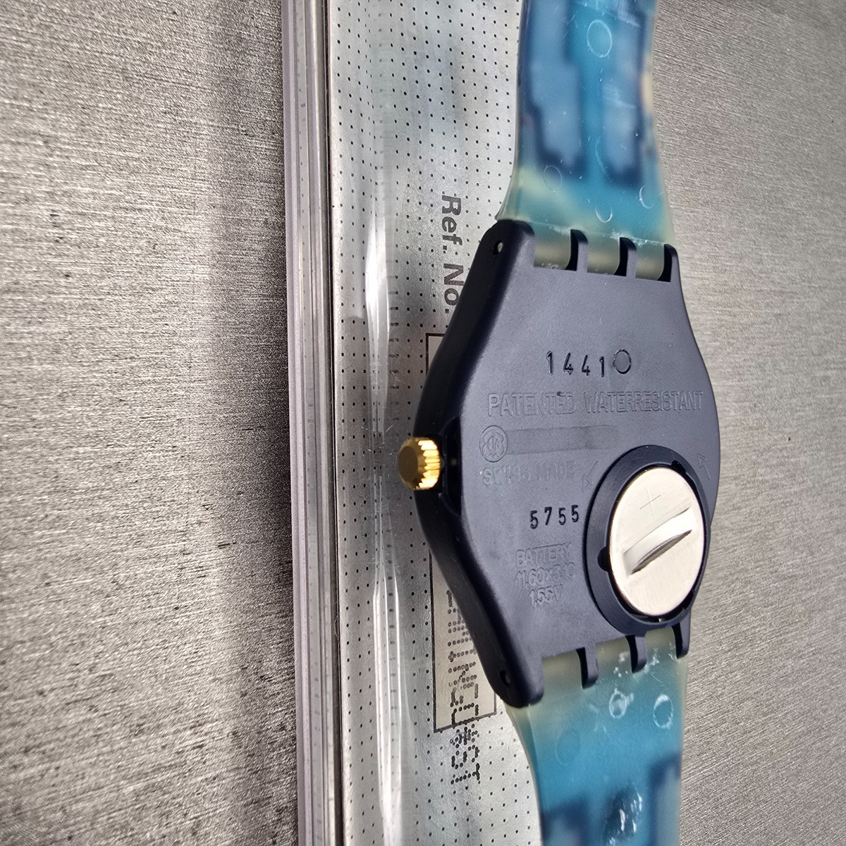 Swatch Blue Flamingo Watch Men 34mm Blue Dial Black Case GN114 New Battery NOS12