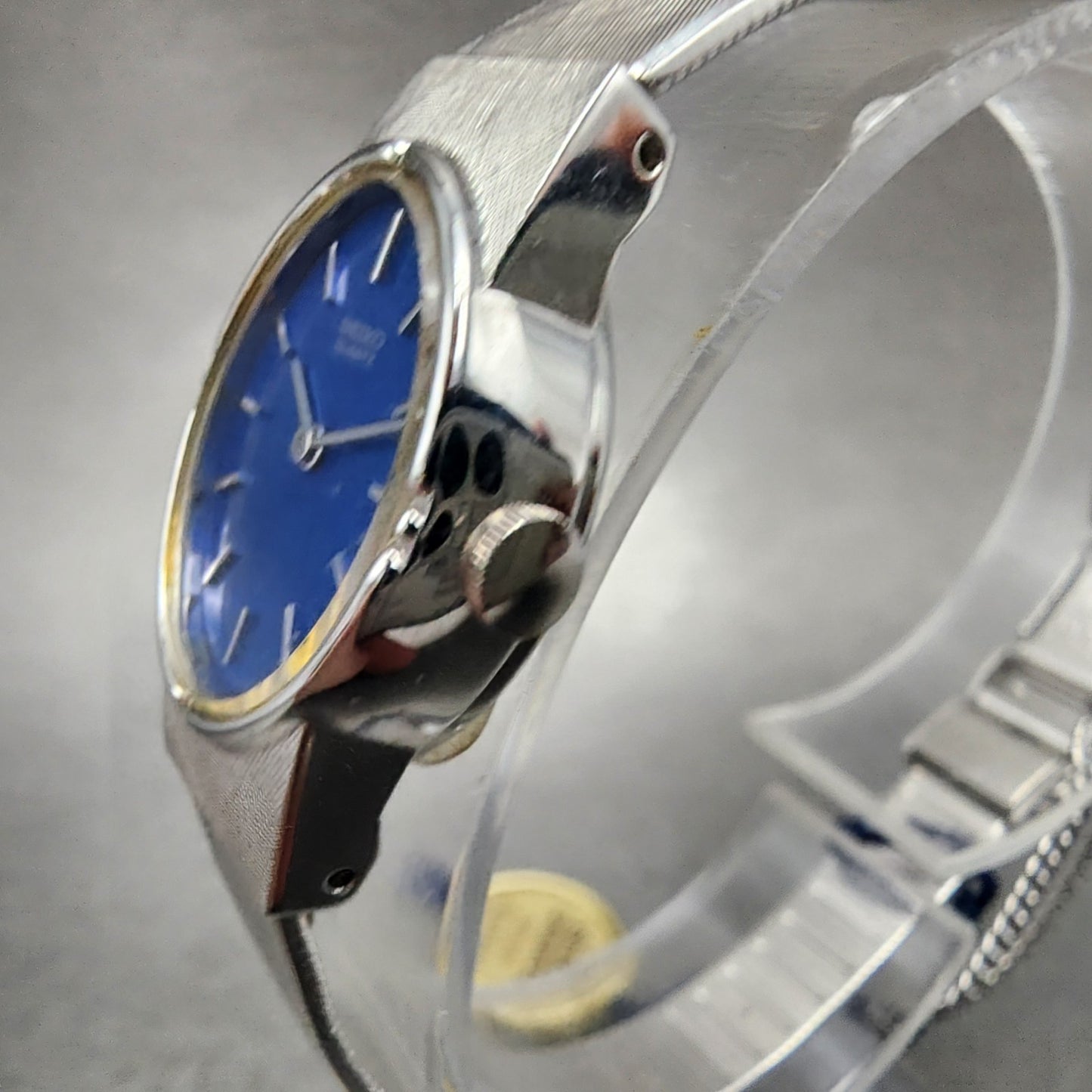 Seiko Watch Women 18mm Blue dial Silver Tone Oval Vintage 165209 New Battery2