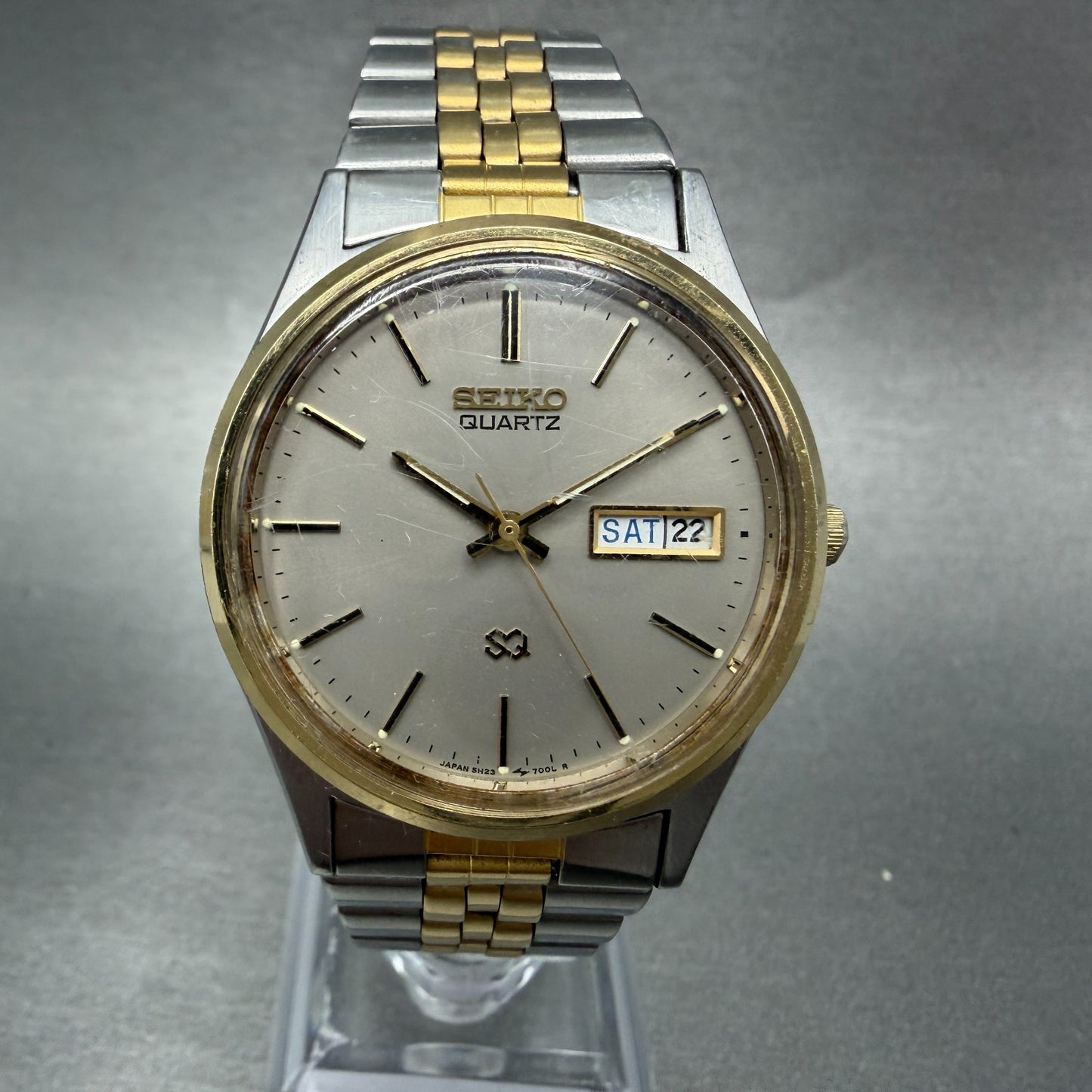 Seiko SQ Watch Men 34mm Silver Dial Two Tone Daydate Round 5H23-7009 New Battery0