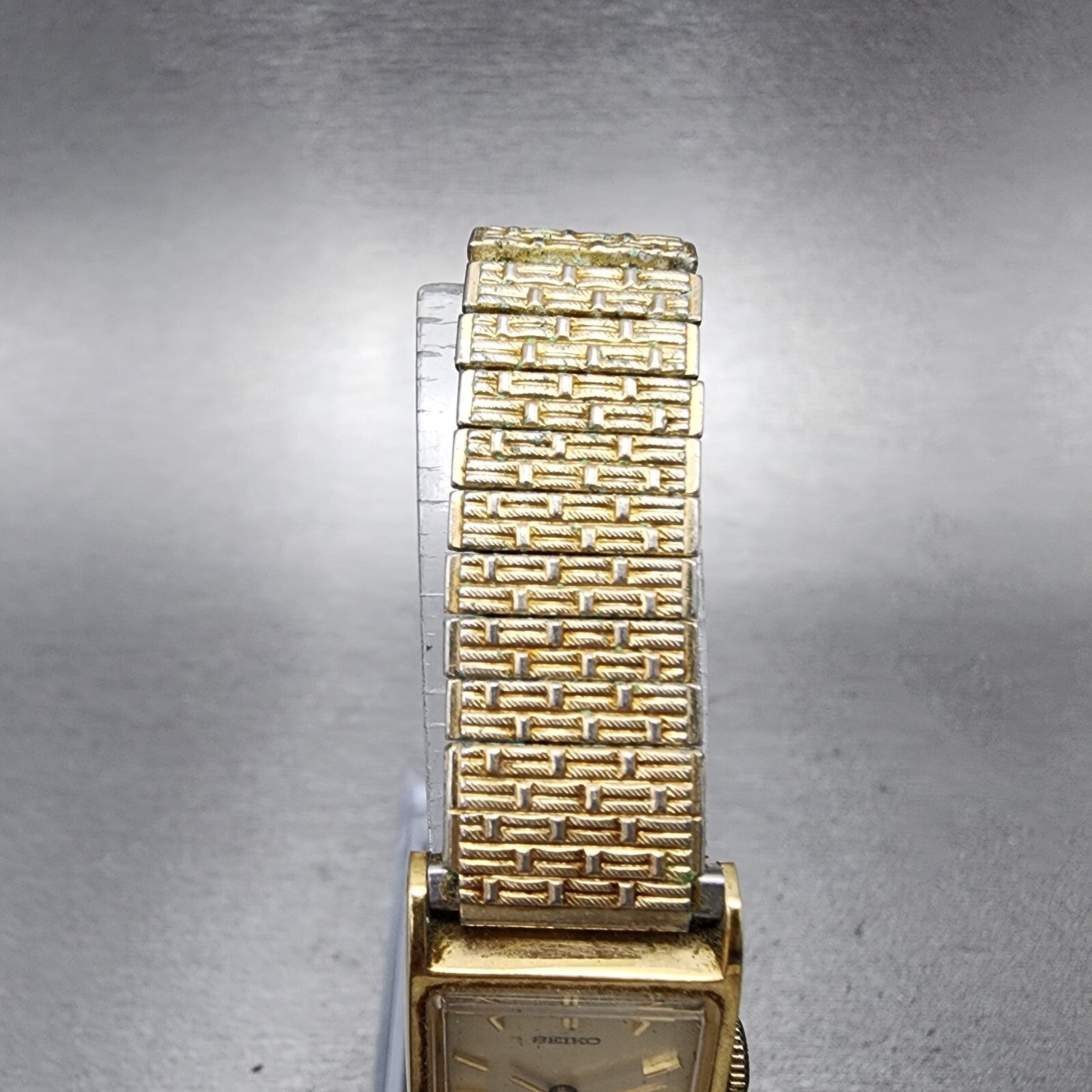 VTG Seiko Tank Watch Women 17mm Champagne dial Gold Tone Rectangle Manual Wind4