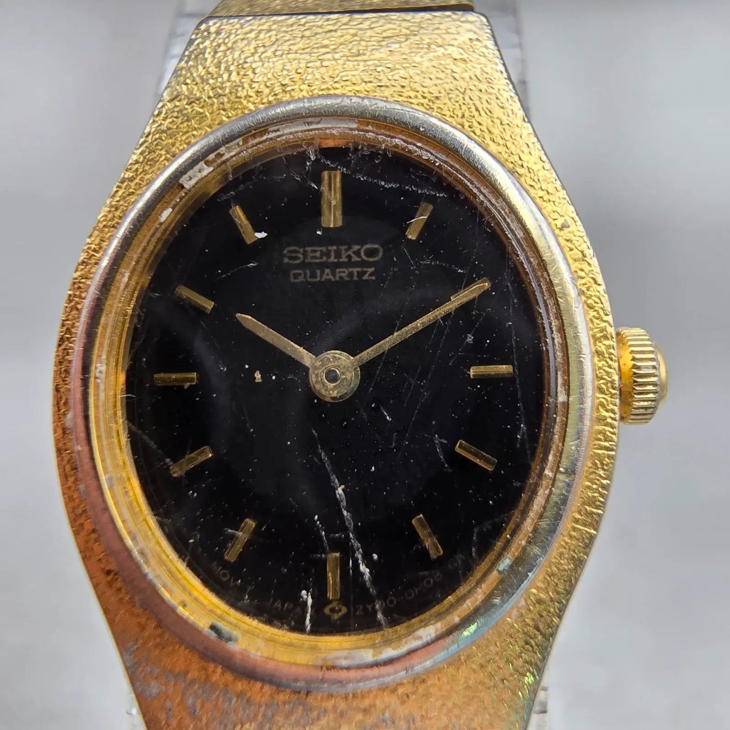 Seiko Watch Women 17mm Black Dial Gold Tone Oval 2Y00-5E29 New Battery Vintage1