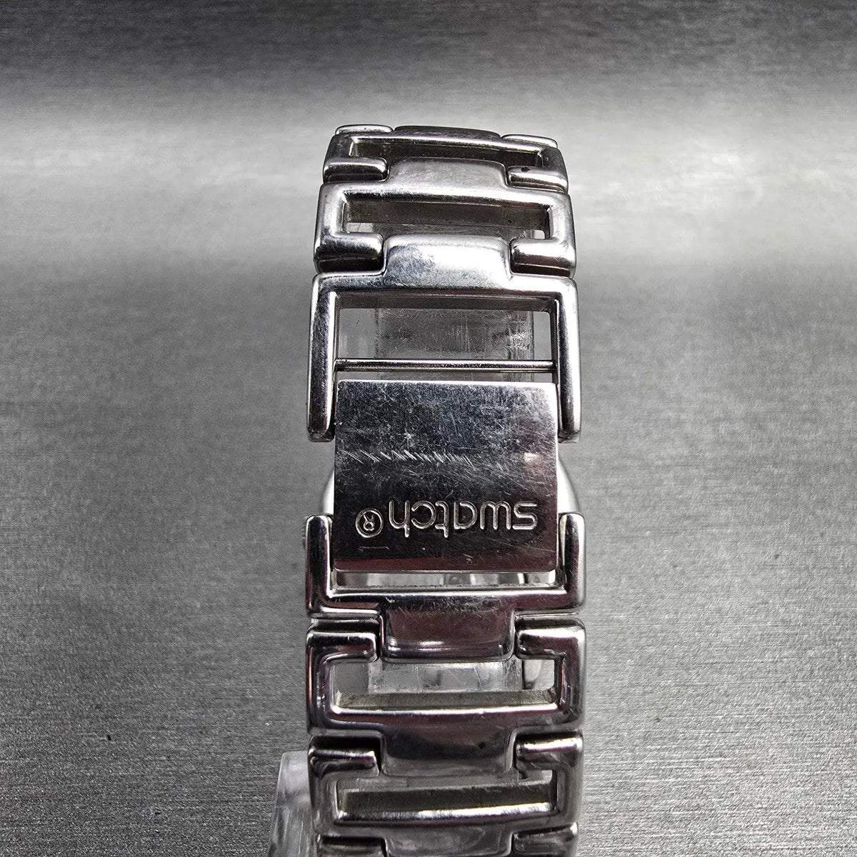 Swatch Sobriquet Watch Men 33mm Silver Dial Silver Tone Round YLS114G New Batt7