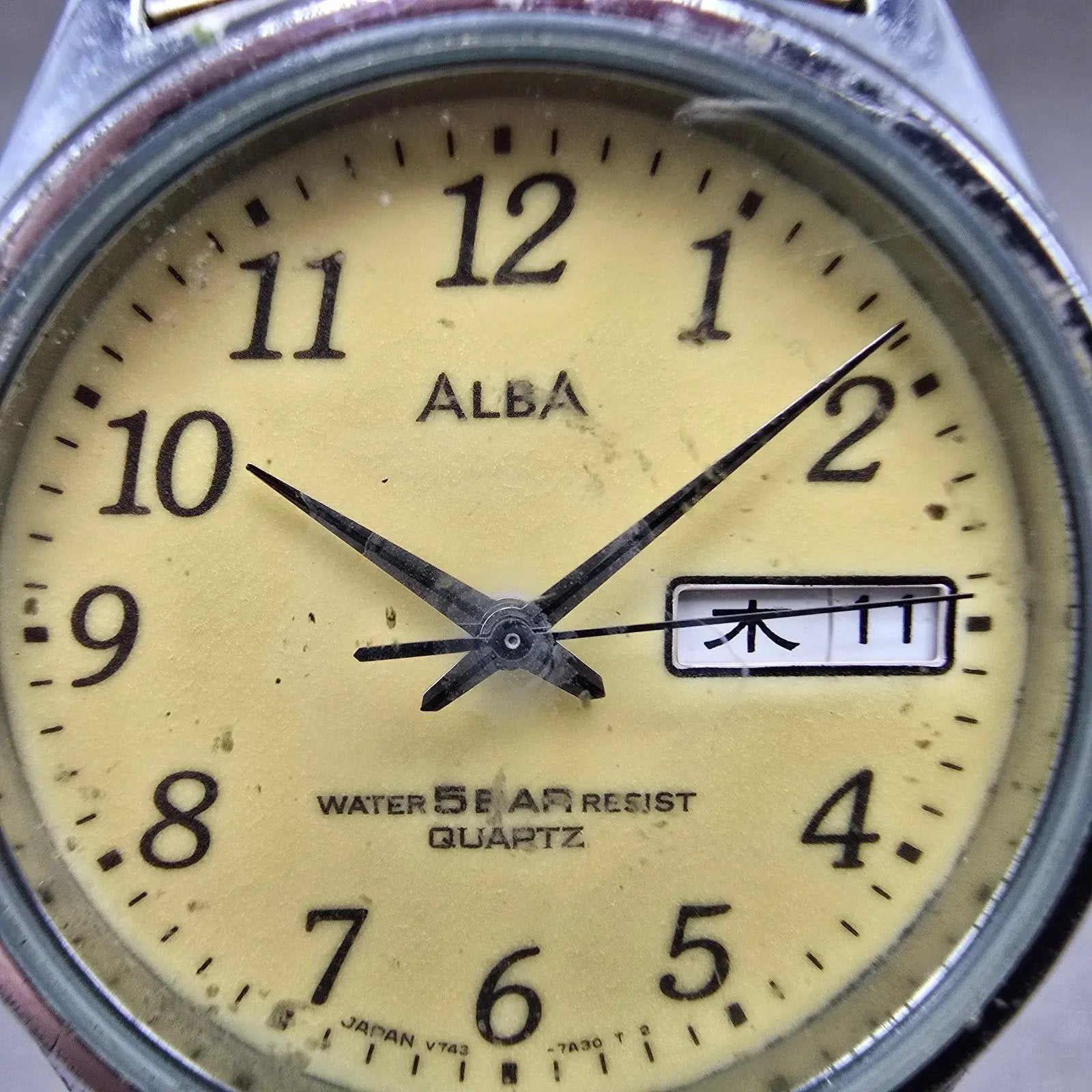 Seiko Alba Watch Men 34mm Luminous Dial Silver Tone Daydate V743-7A00 PARTS VTG2
