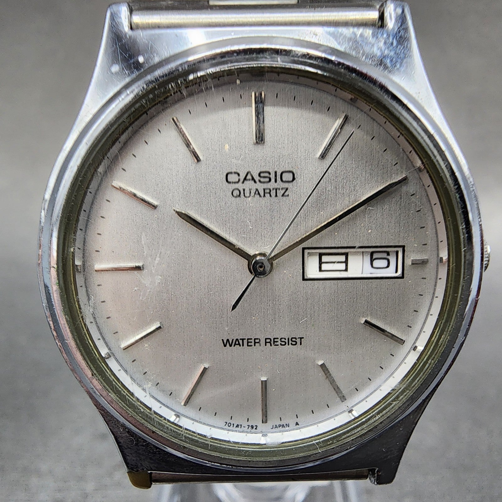 Casio MQ514 Watch Men 33mm Silver Dial Silver Tone Round New Battery1