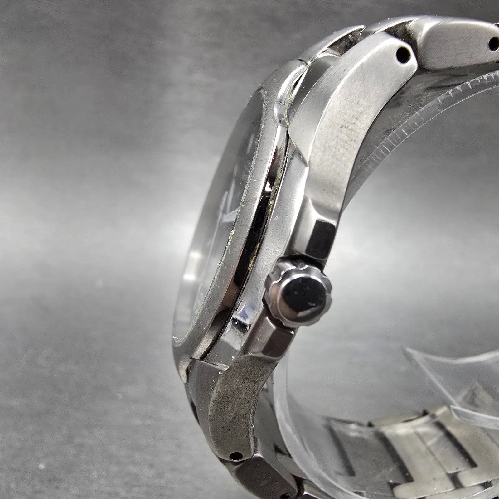 Citizen Eco-Drive Watch Men 41mm Black Dial Titanium Date E111-K006368 Runs AB2