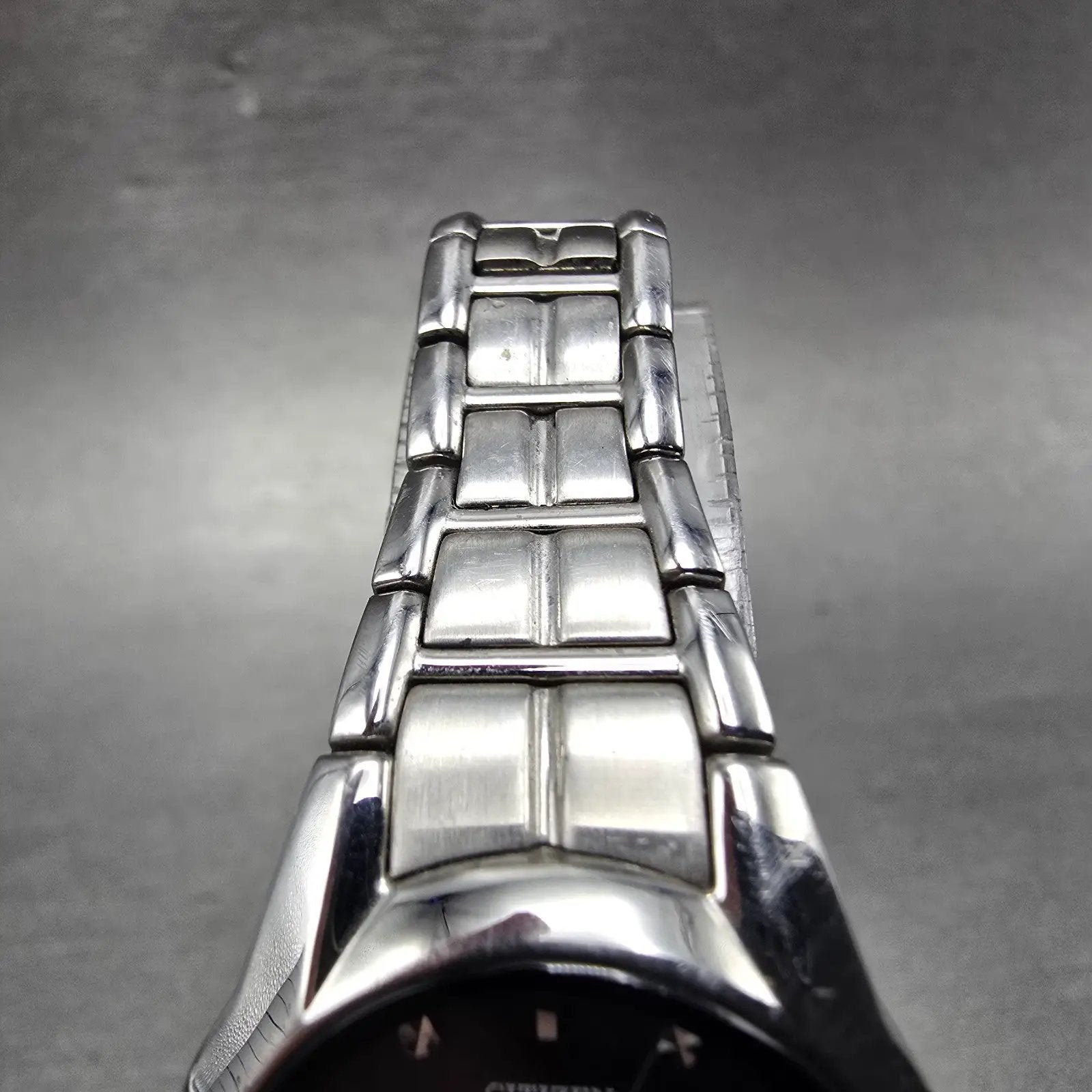Citizen Eco-Drive Watch Women 25mm Black Dial Silver Tone Date E011-S058503 Runs4