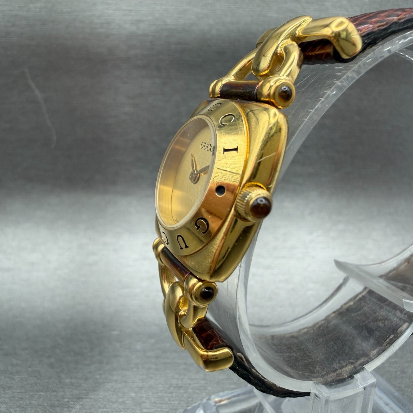 Gucci 6300L Watch Women 22mm Gold Dial Gold Plated Square New battery VTG2