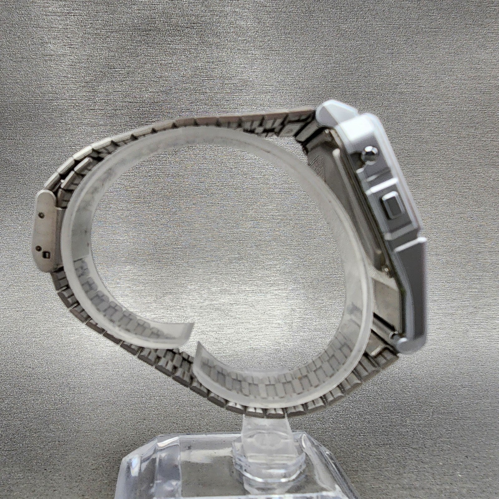 Casio Calculator Watch Men 33mm Digital Silver Tone Alarm Chrono DBC610 New Bat8