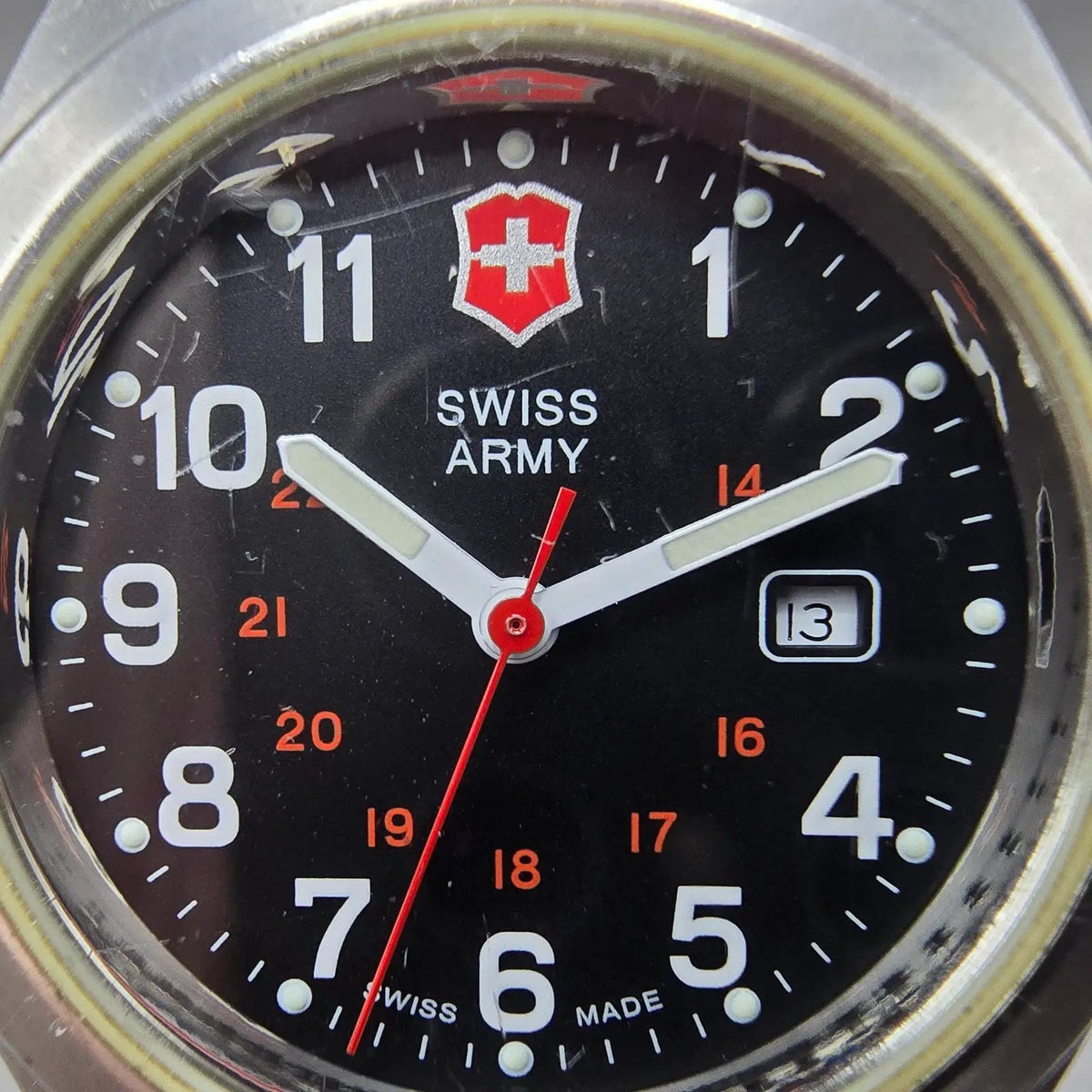 Swiss Army Garrison Watch Women 34mm Black Dial Steel Date Round New Battery1