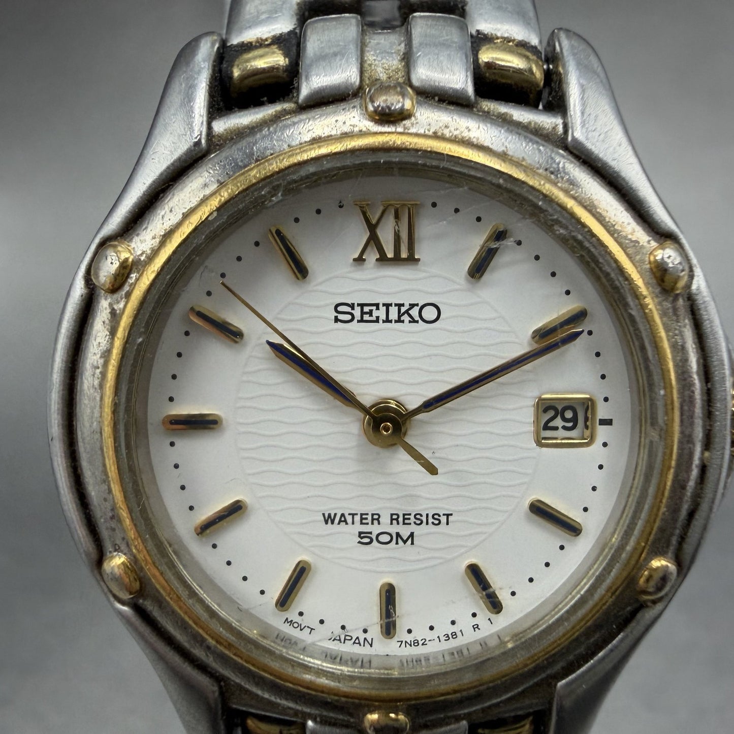 Seiko Watch Women 26mm White Dial Two Tone Date Round 7n82-0599 New Battery 9GDW1