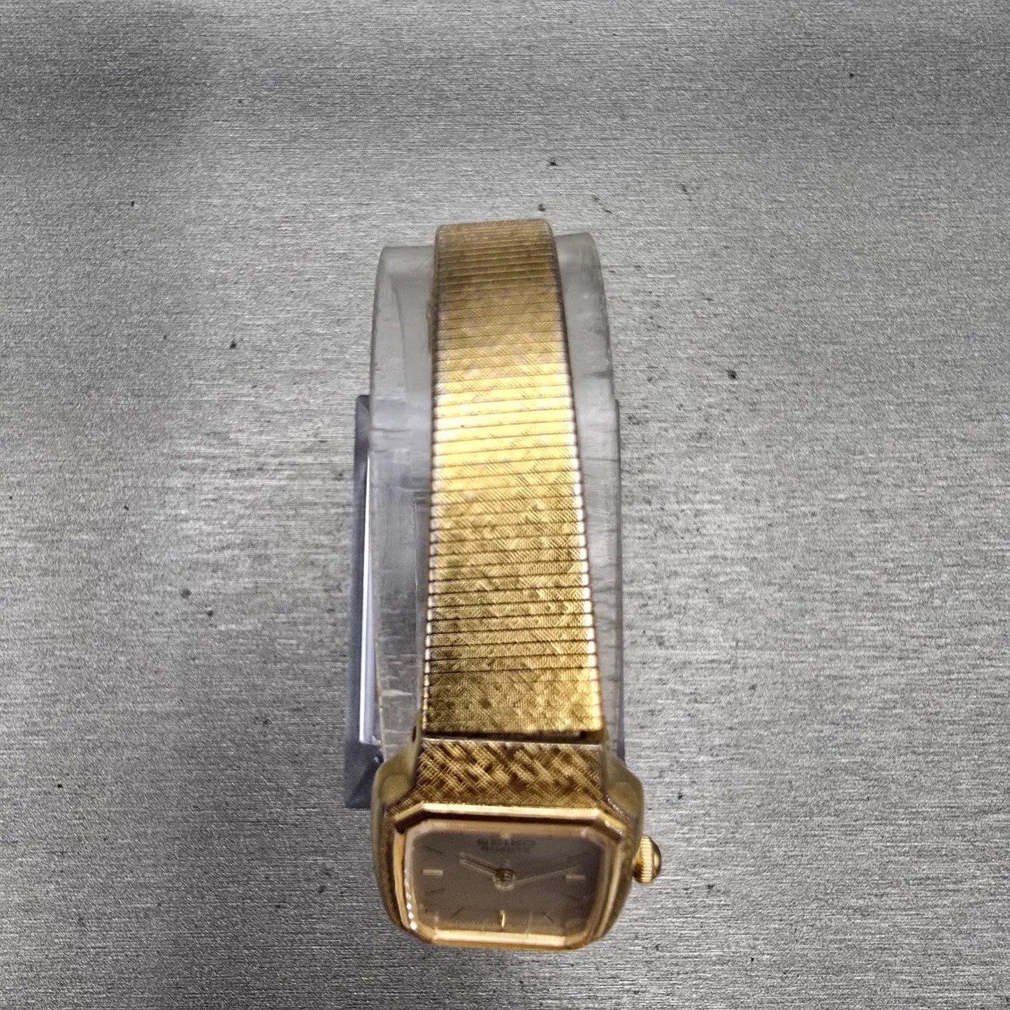Seiko Watch Women 17mm Silver Dial Gold Tone Rectangle 2P20-5D39 New Battery VTG4