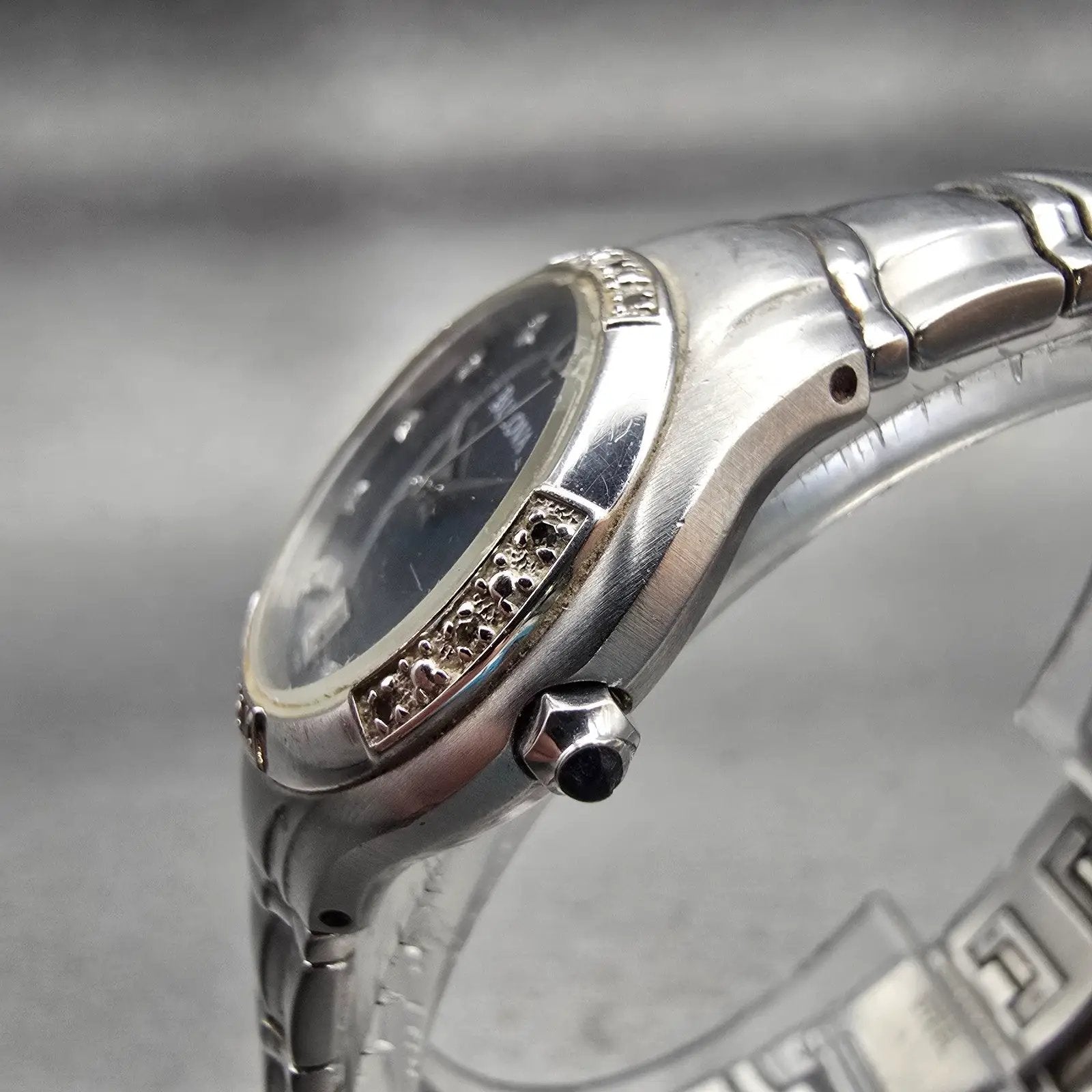 Bulova Watch Women 26mm MOP Dial Silver Tone Diamonds Date 96R20 New Battery2