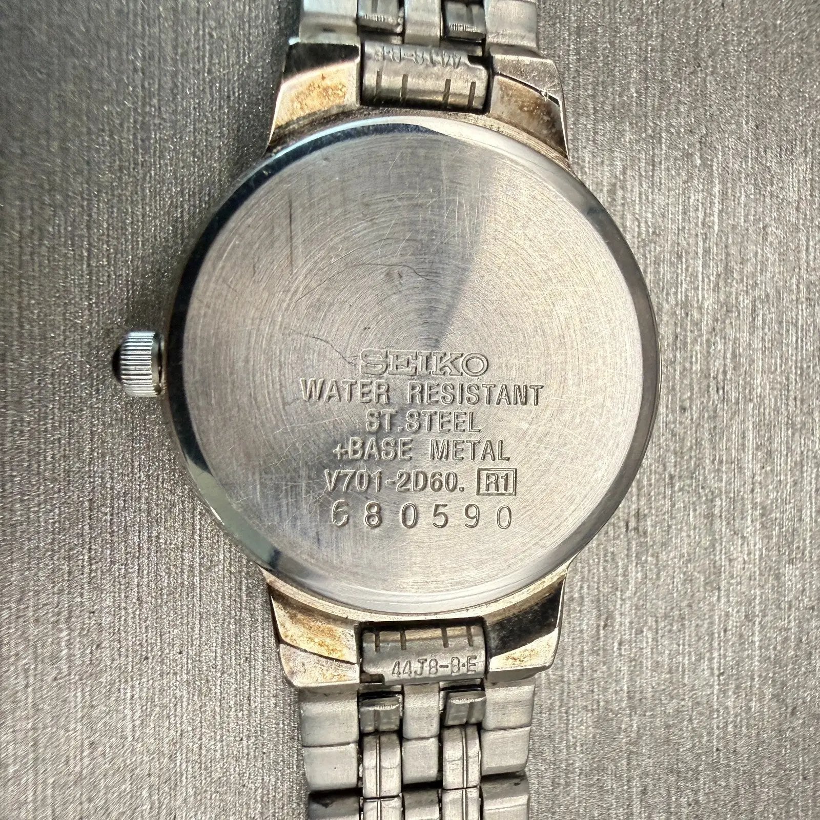 Seiko Watch Women 24mm White Dial Silver Tone Round V701-2D60 New Battery VTG10