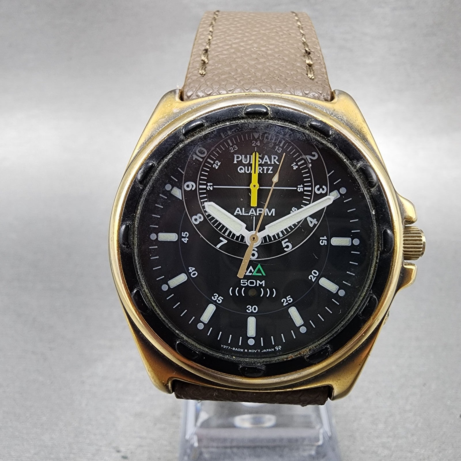 Pulsar Watch Men 38mm Black Dial Gold Tone Alarm Round Y9778A00 New Battery0