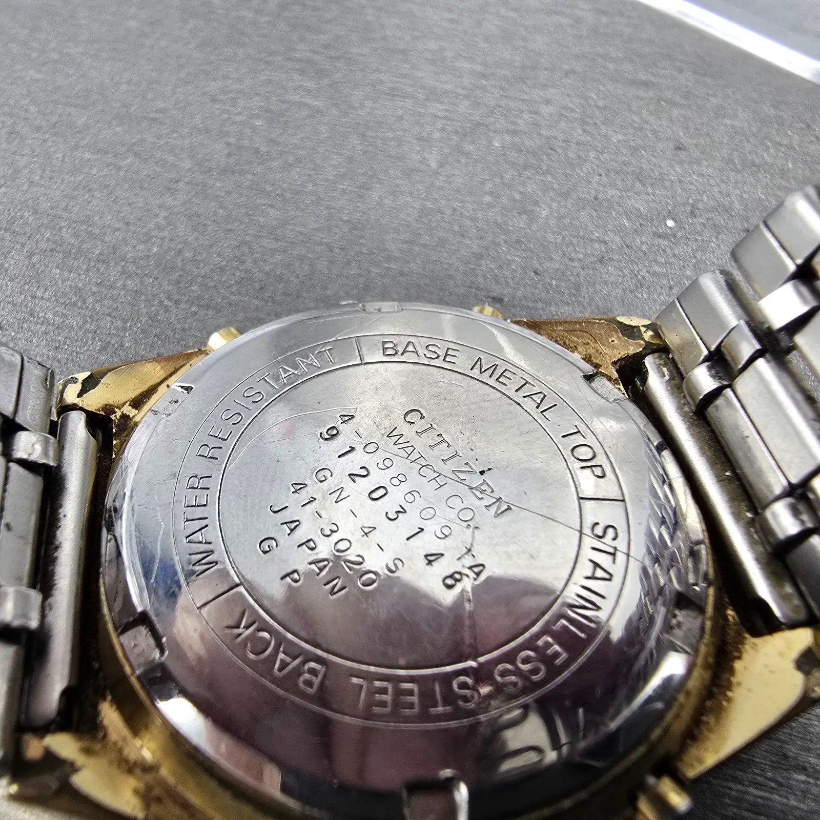 Citizen Watch Men 34mm Gold Digital Alarm Chronograph 4-098609 New Battery VTG9