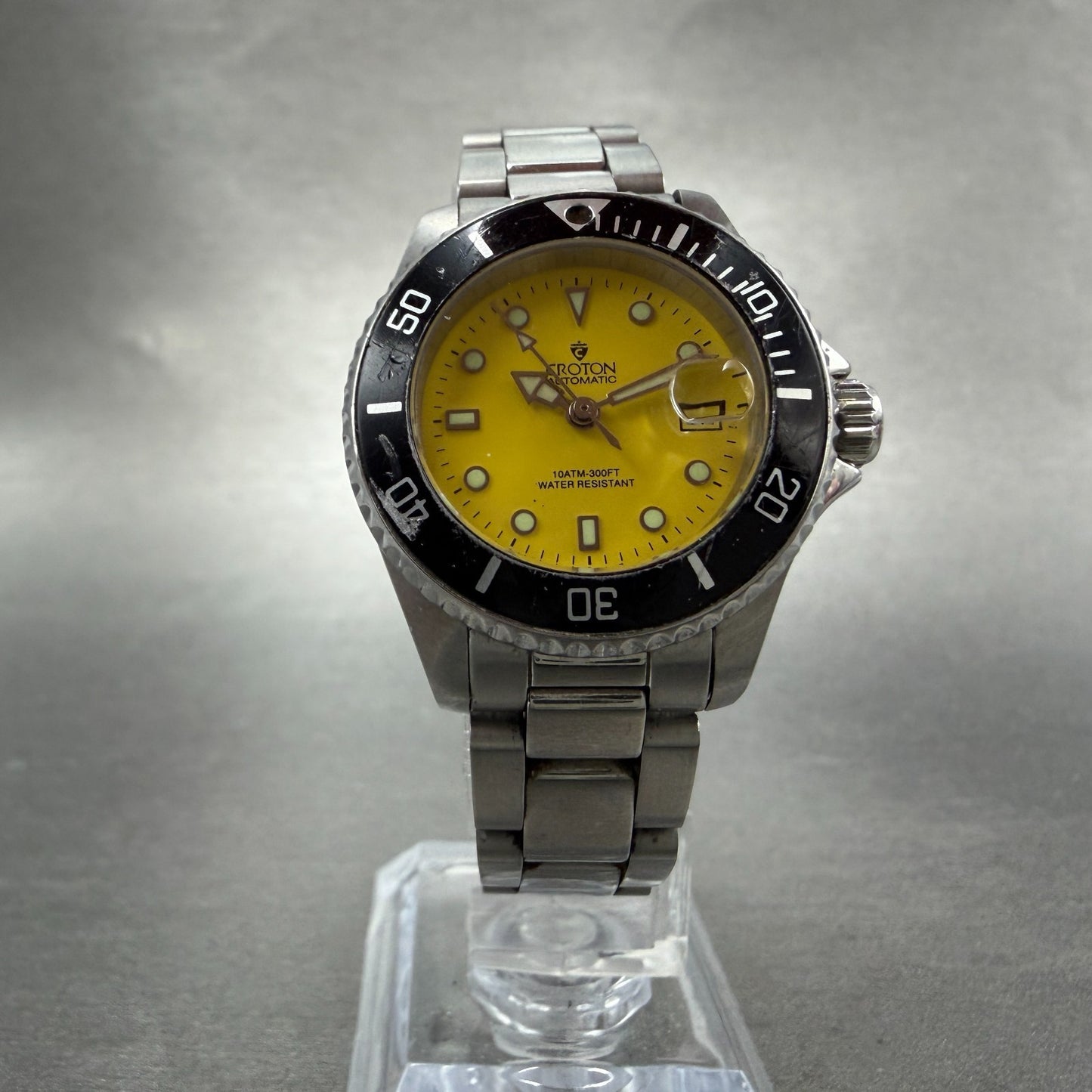 Croton automatic Dive Watch Women 29mm Yellow Dial Silver Tone Date Round Runs5