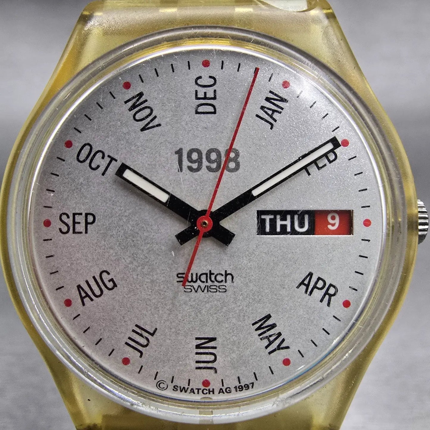 Swatch Gent CALENDARIUM Watch Men White Dial Clear Case Daydate GK726 New Batt1