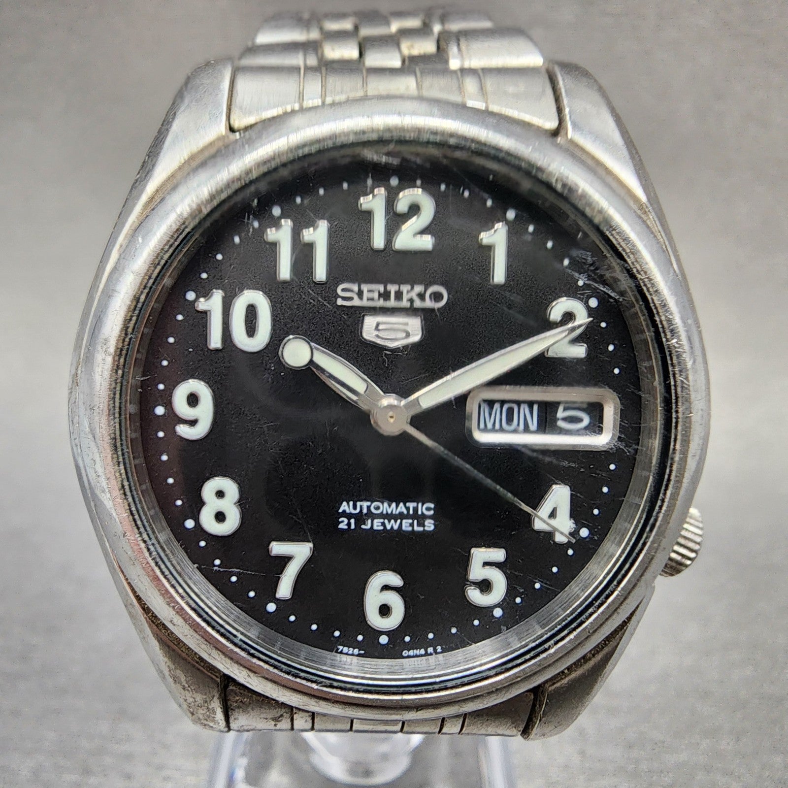 Seiko 5 Automatic Watch Men 37mm Black Dial Silver Tone Daydate 7s2601V0 Runs1