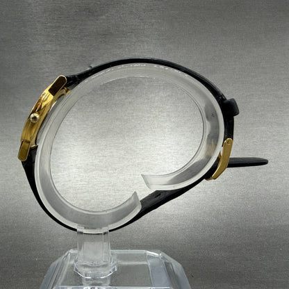 Movado Muesum Watch Women 25mm Black Dial Gold Tone Round 87 A1 845 New Battery16
