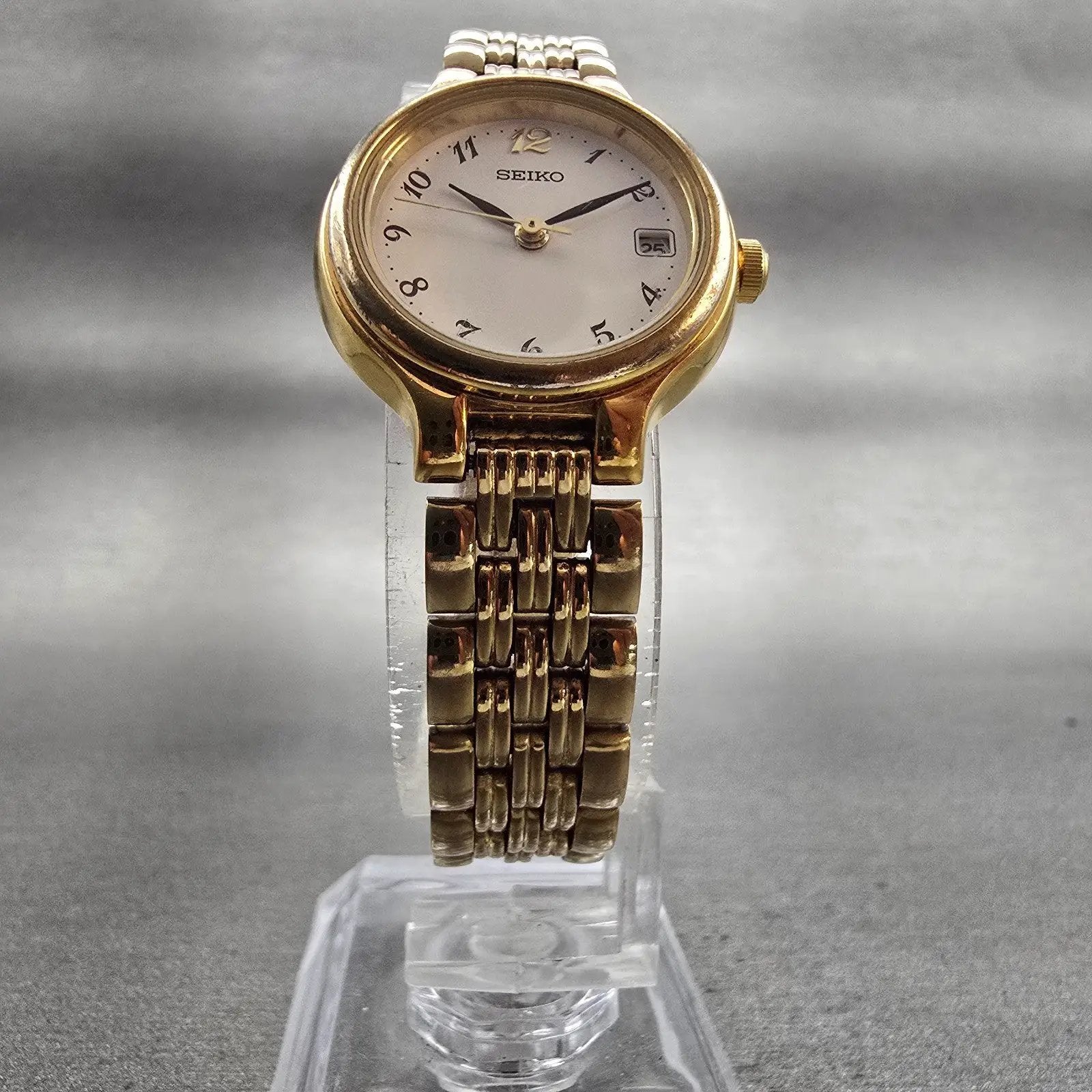 Seiko Watch Women 23mm White Dial Gold Tone Date Round 7N82-0228 New Battery VTG5