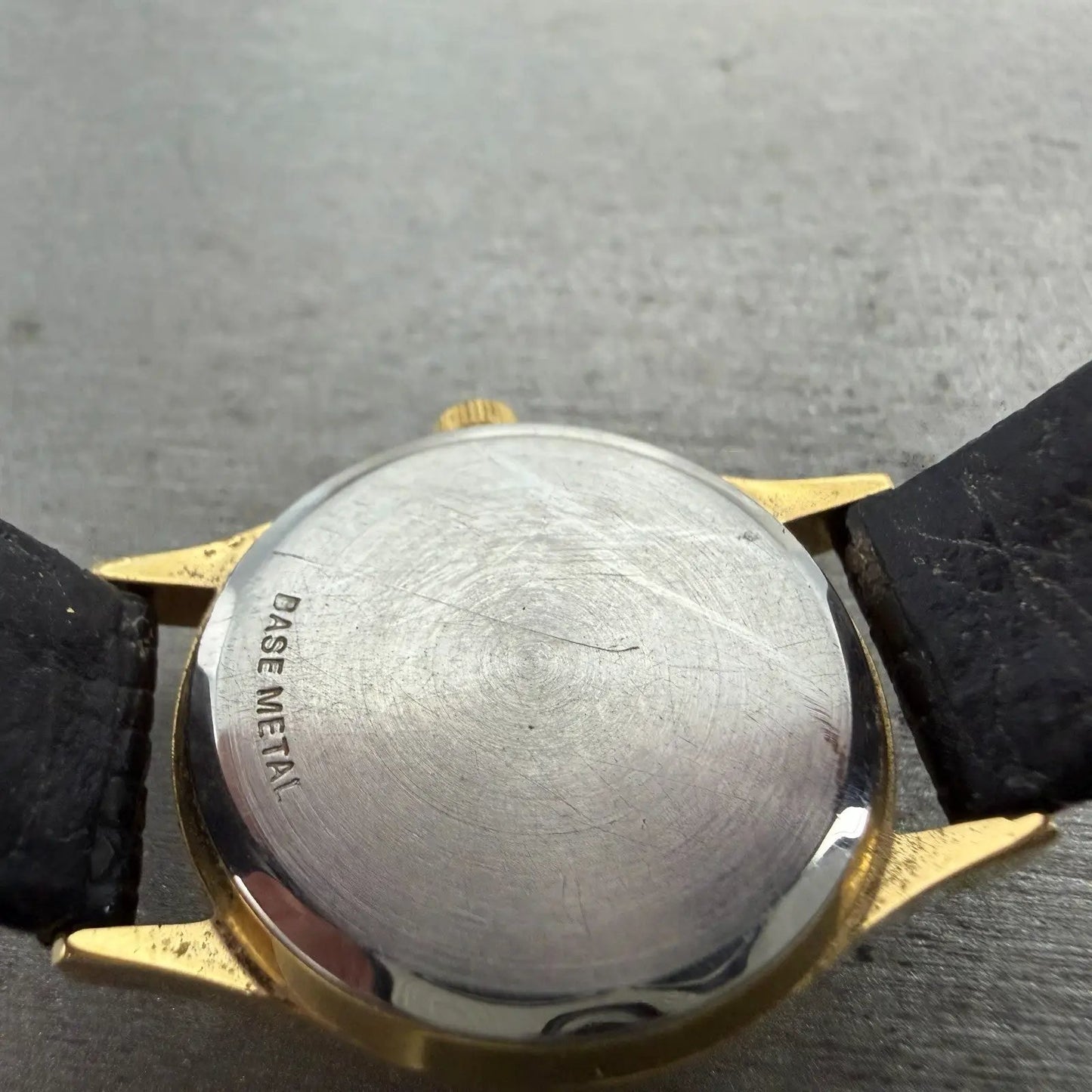 Wittnauer Pegasus Watch Women 24mm Gold Dial Gold Tone Round New Battery KLJG9