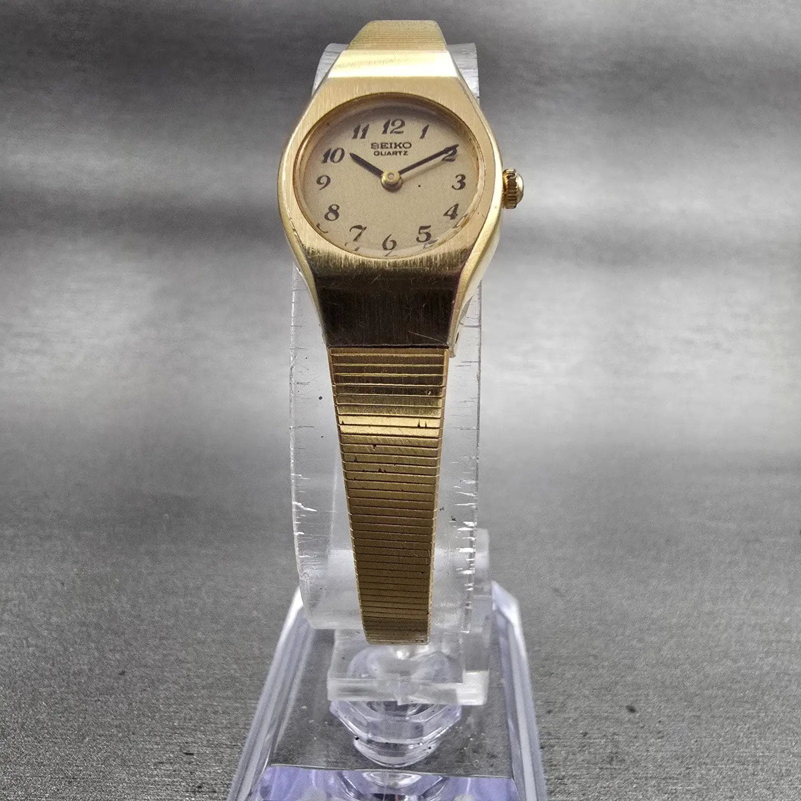 Seiko Watch Women 17mm Gold Dial Gold Tone Round 2P20-0A89 New Battery Vintage5
