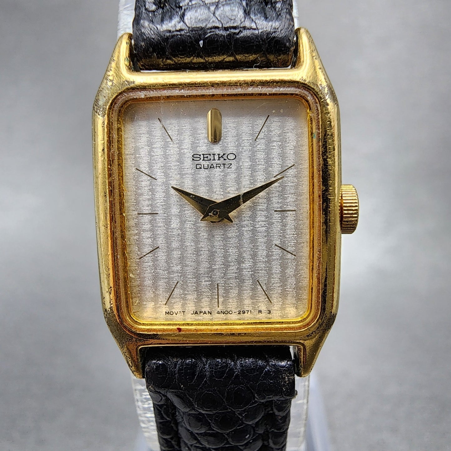 Seiko Tank Watch Women 17mm Silver Dial Gold Tone Rectangle 4N005121 New Batt1