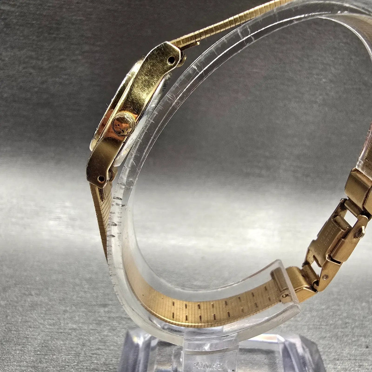 Citizen CQ Watch Women 17mm Black Dial Gold Tone Oval 3220-S16598 New Battery TR2