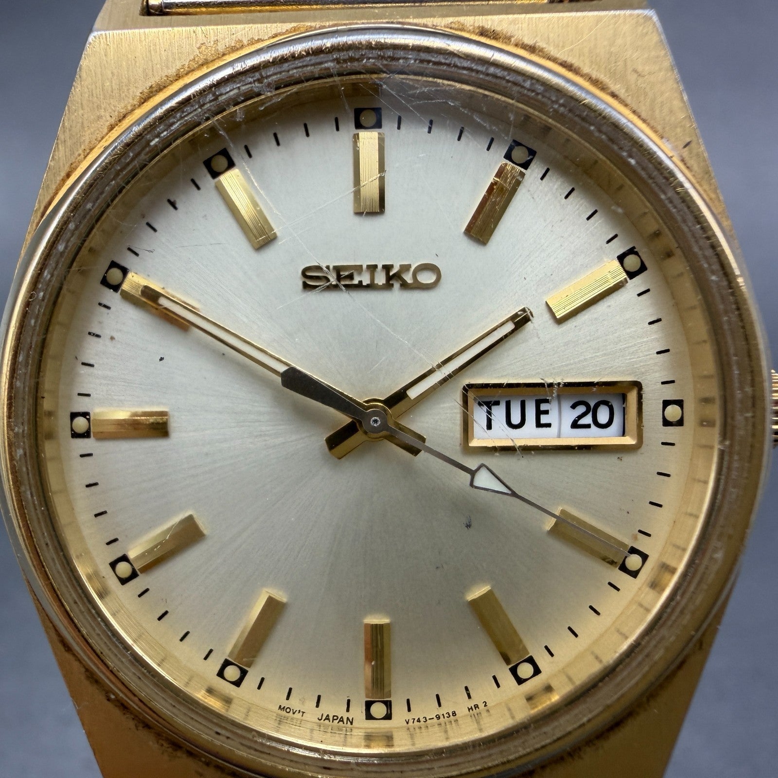 Seiko Watch Men 35mm Champagne Dial Gold Tone Daydate Round V743-9029 PARTS2