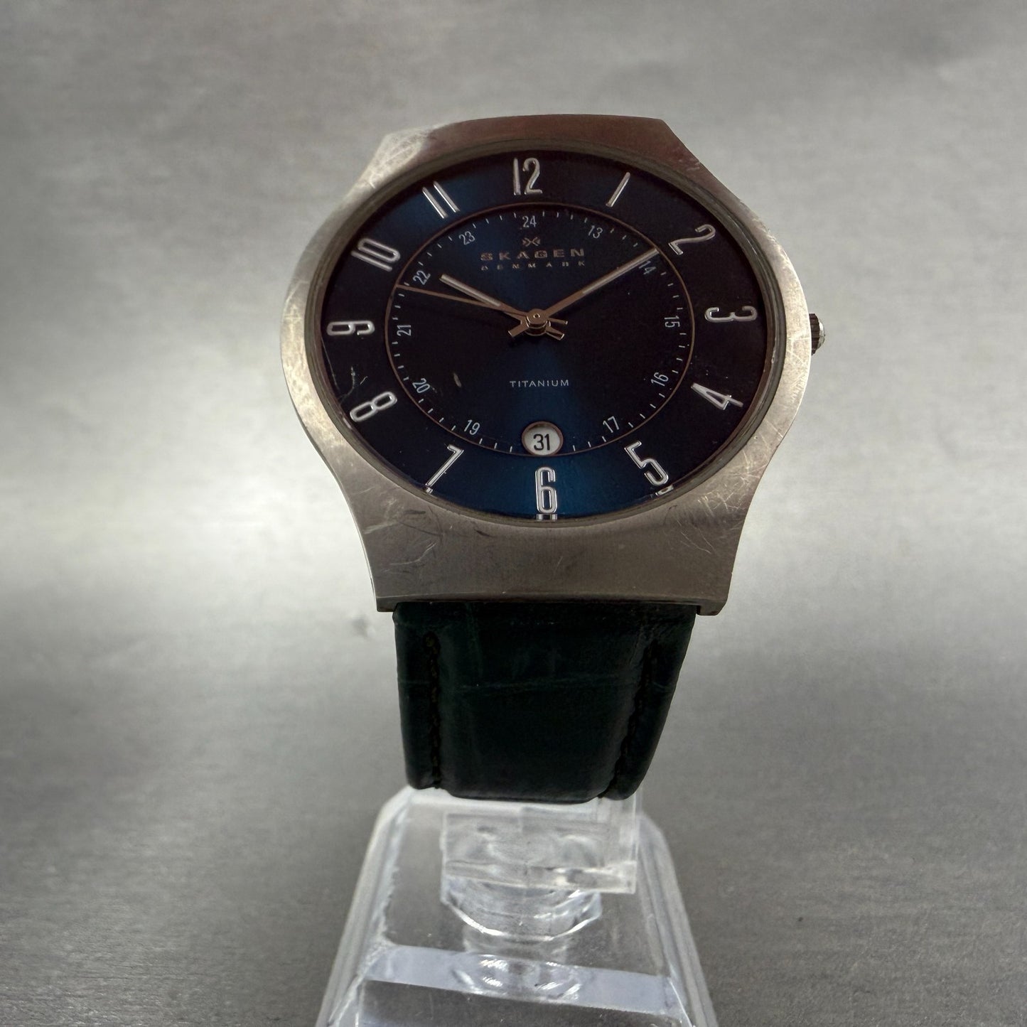 Skagen Watch Men 37mm Blue Dial Titanium Case Date Round 233XLTTN New Battery5