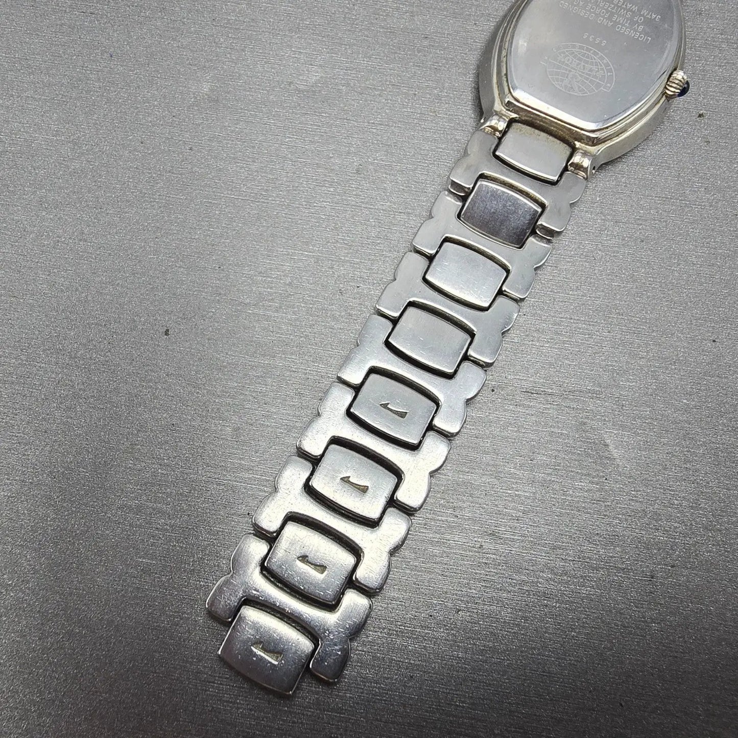 Playboy Watch Men 29mm White Dial Silver Tone Oval New battery MISSING CLASP!!!15