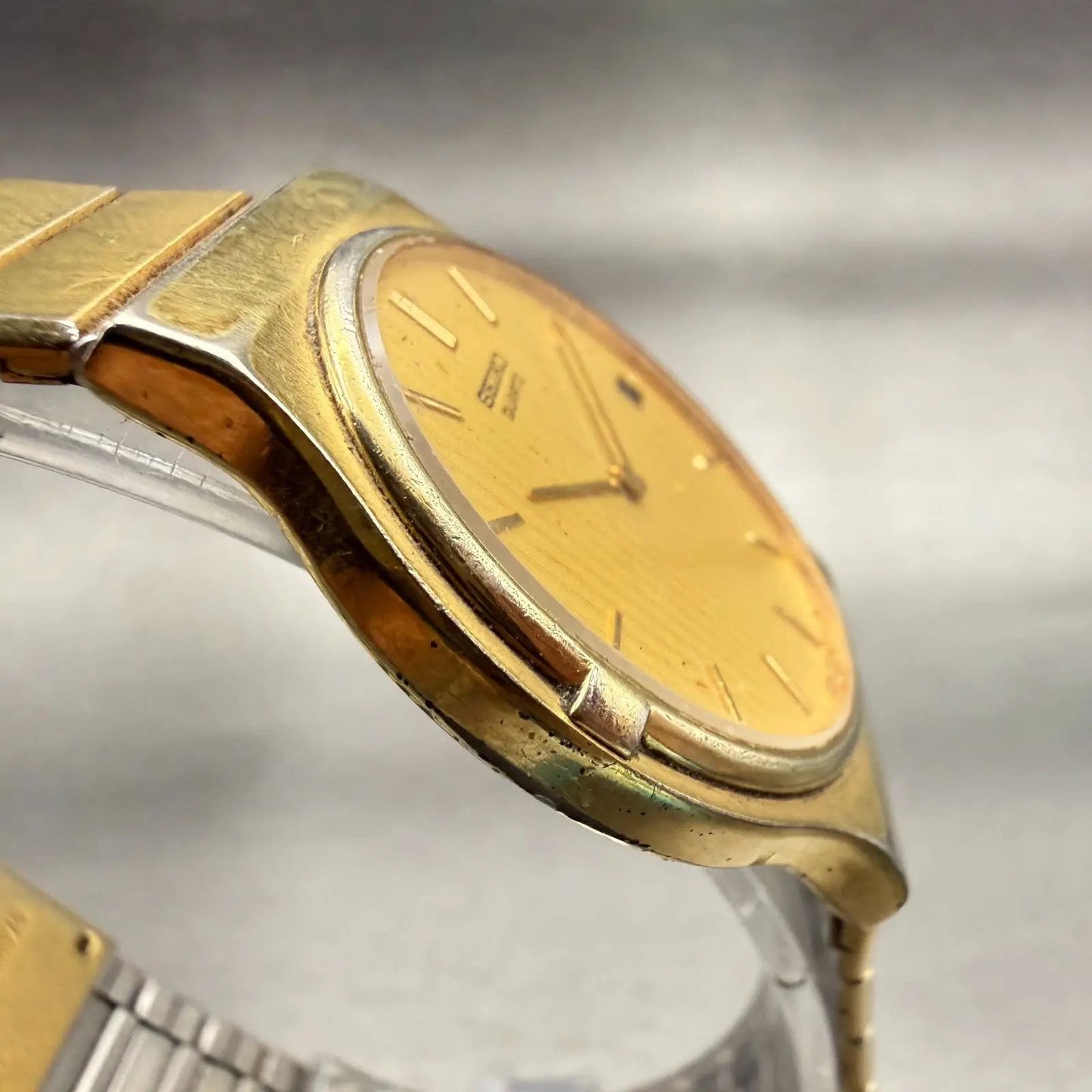 Seiko Watch Men 33mm Gold Dial Gold Tone Date Round 7439-7010 New Battery VTG3