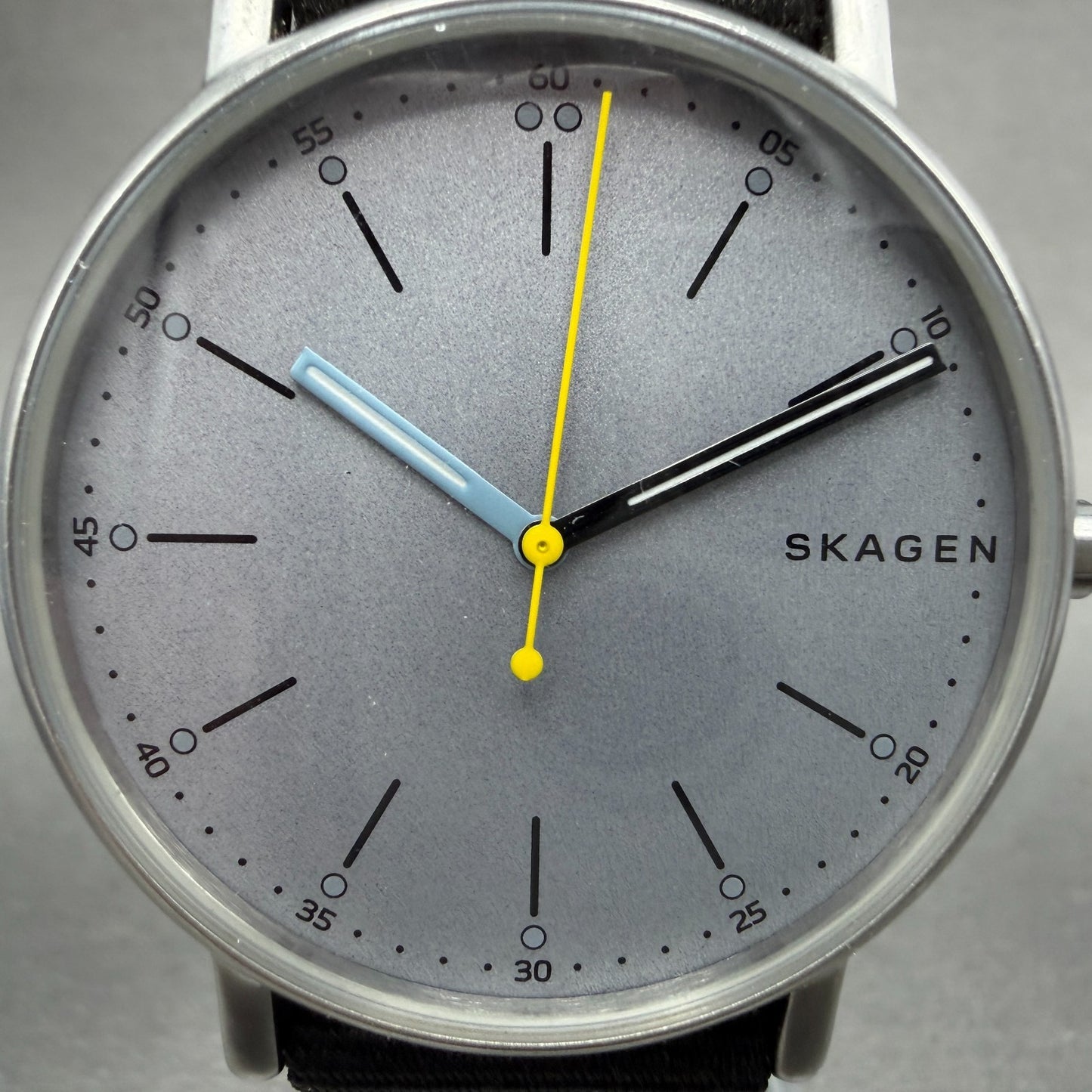 Skagen Signatur Watch Men 40mm Gray Dial Steel Round SKW6373 New Battery2