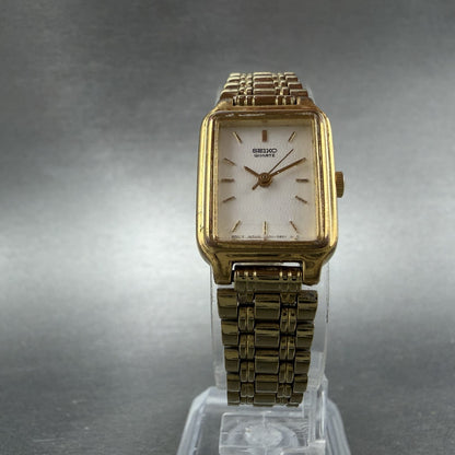 Seiko Tank Watch Women 18mm White Dial Gold Tone Rectangle V401-5129 NewBatt5