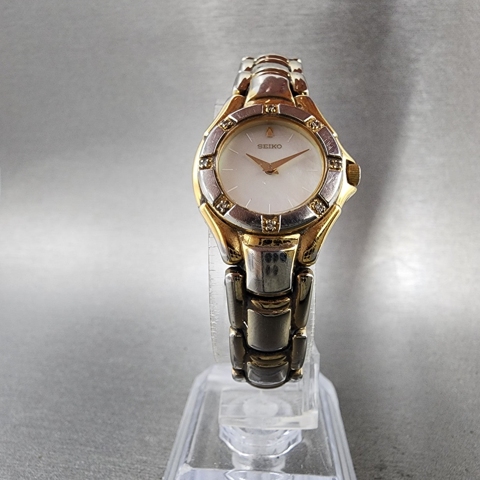 Seiko Watch Women 22mm MOP Dial Two Tone Round 1n000fz0 New Battery5